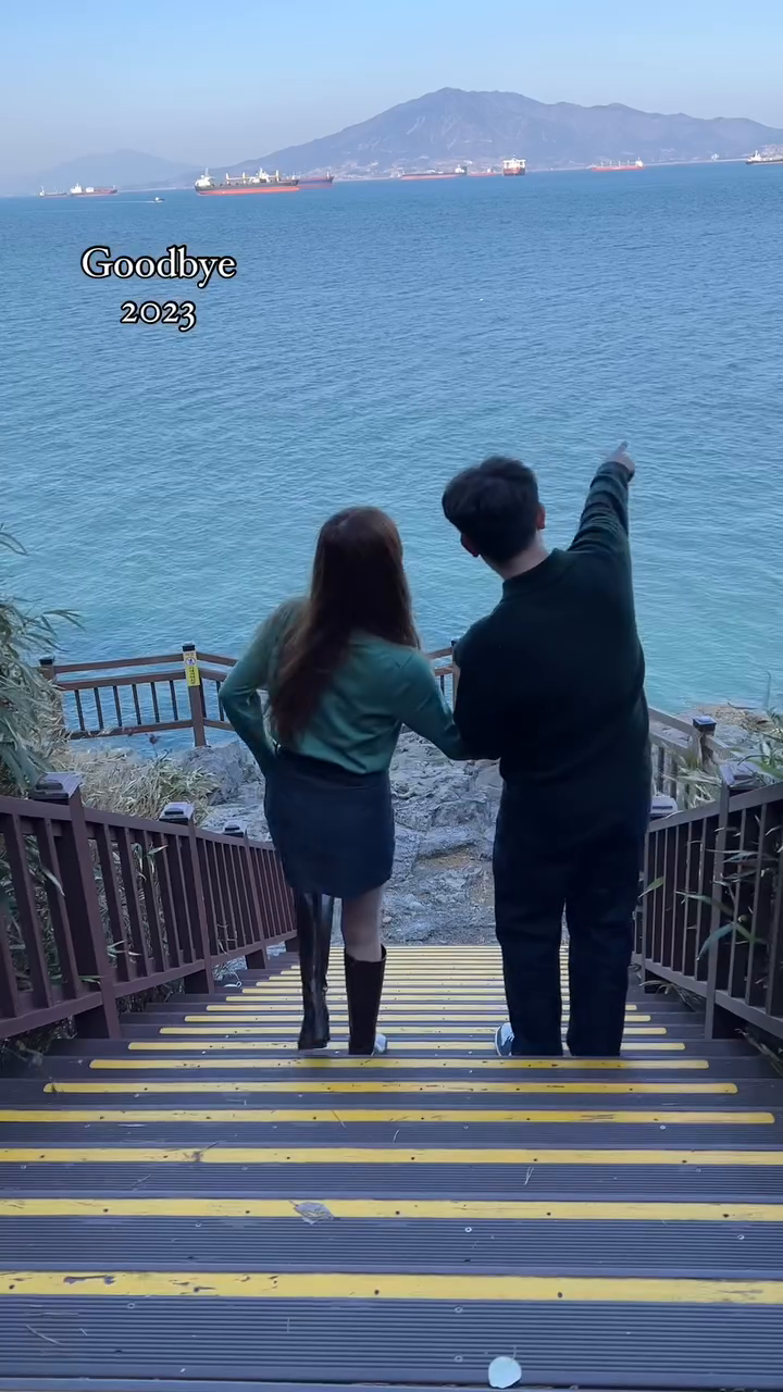 도망다니기 바빴던 .. #2023년 잘ㄱㅏ 🩷