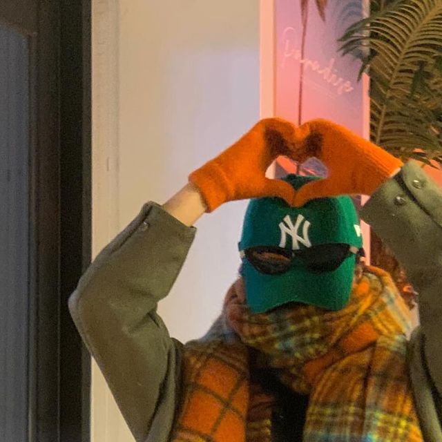 파랑해💙 on Instagram: "파랑과의이별🧤"