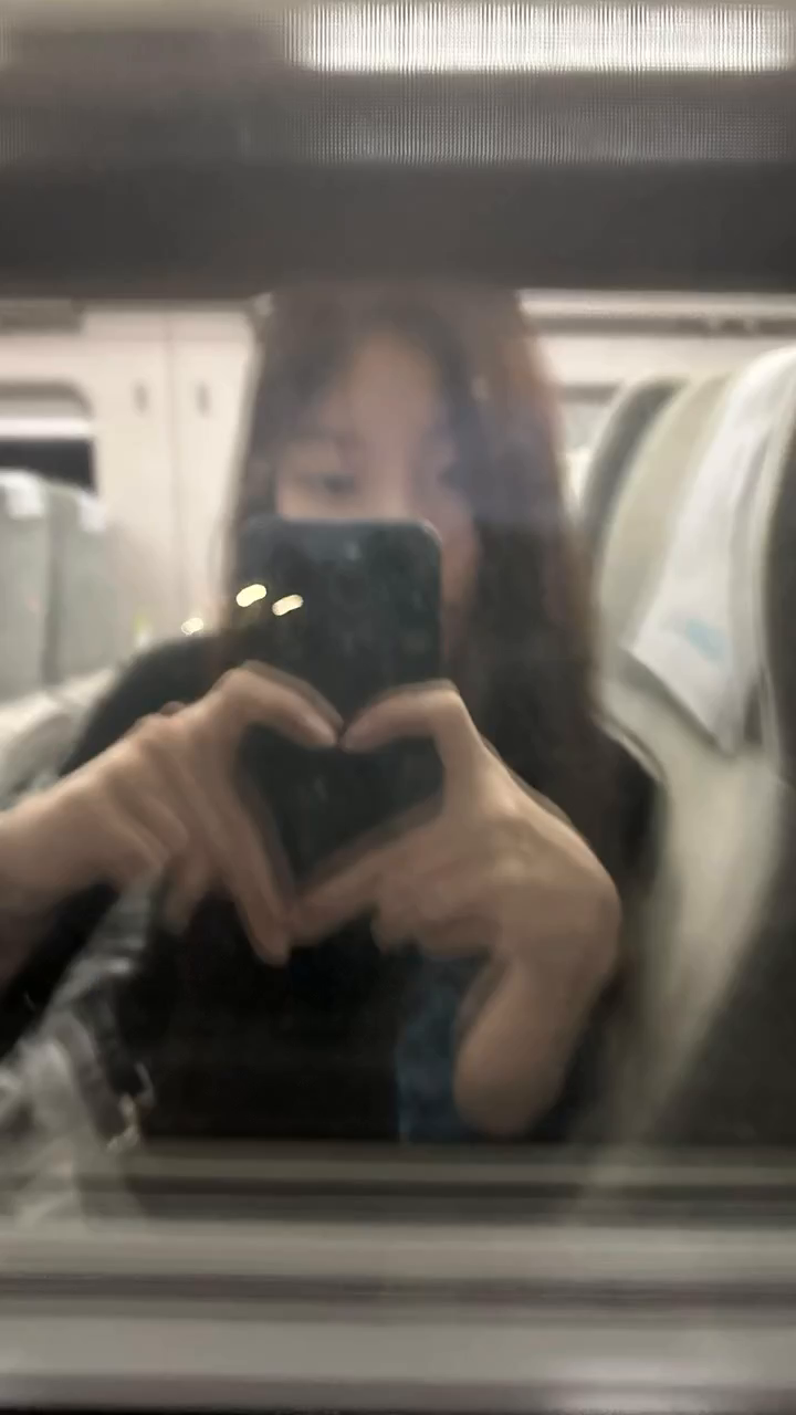 ✨

#릴스챌린지 #릴스추천 #l4likes #f4f4f4 #허쉬컷 #레이어드컷