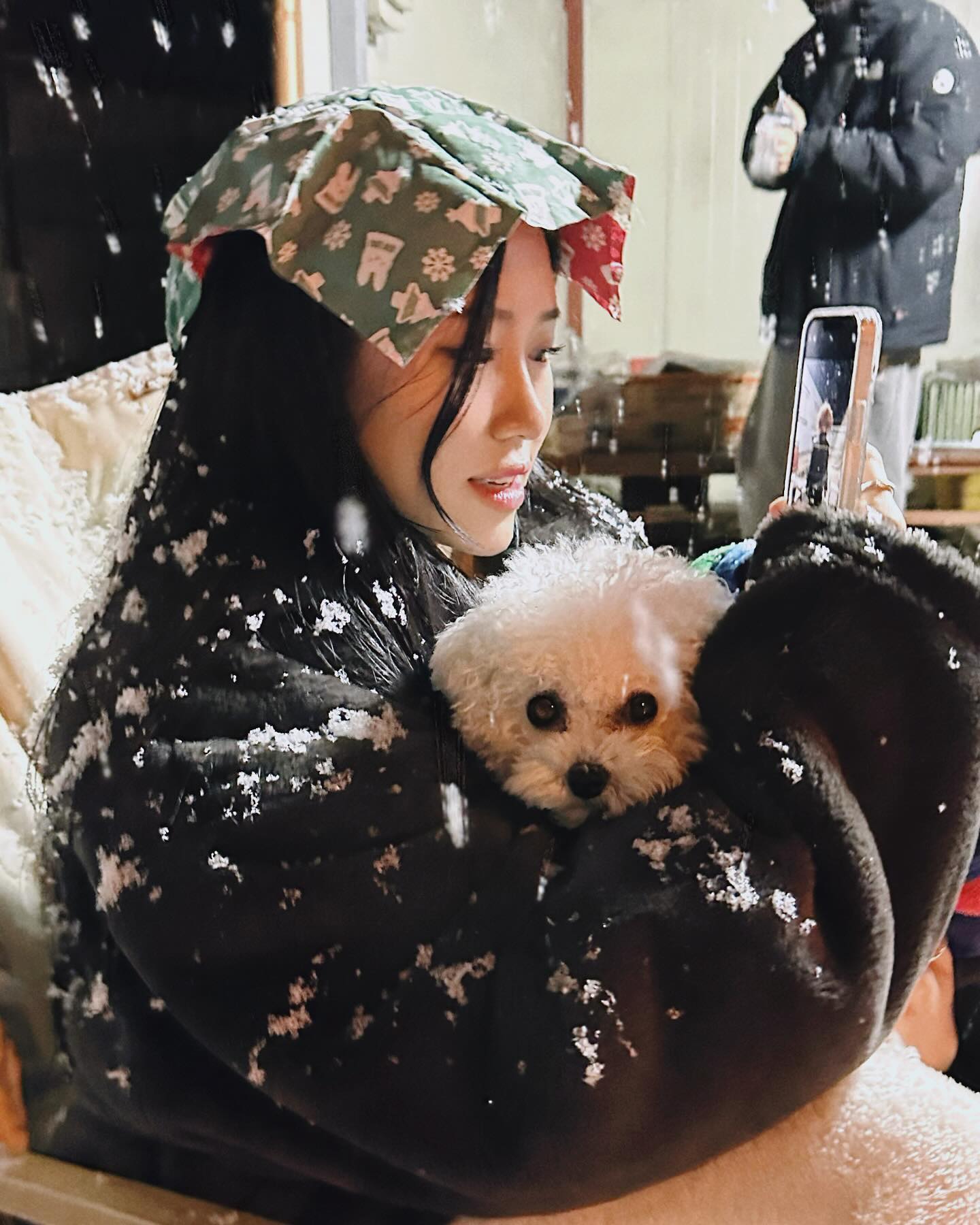 눈 내리고 쌓이는것까지 다 봤다❄️눈사람 만들고 담날 다리 근육통 오져따뤼,,,