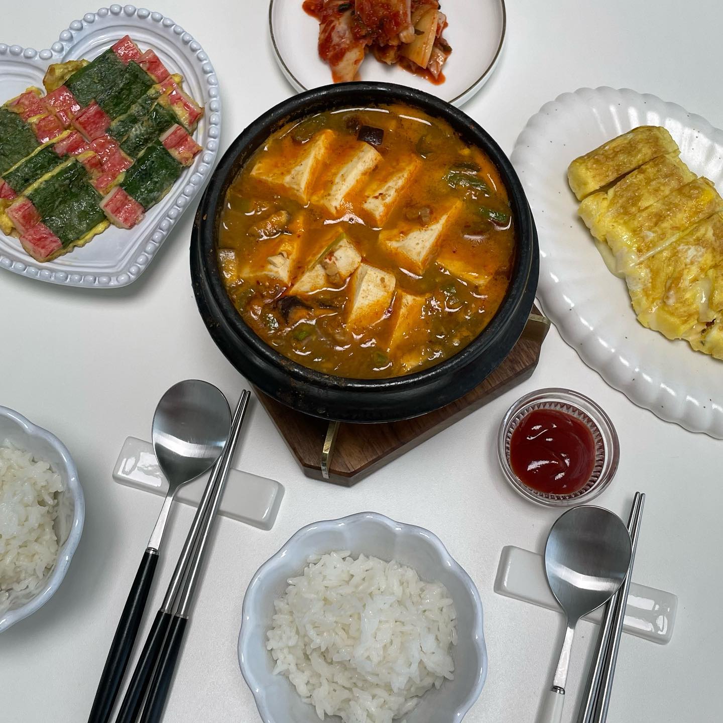 오늘아침💛
#된장찌개
#치즈계란말이
#맛살전
냉털하는중이라 메뉴가 비슷하네요..🥲