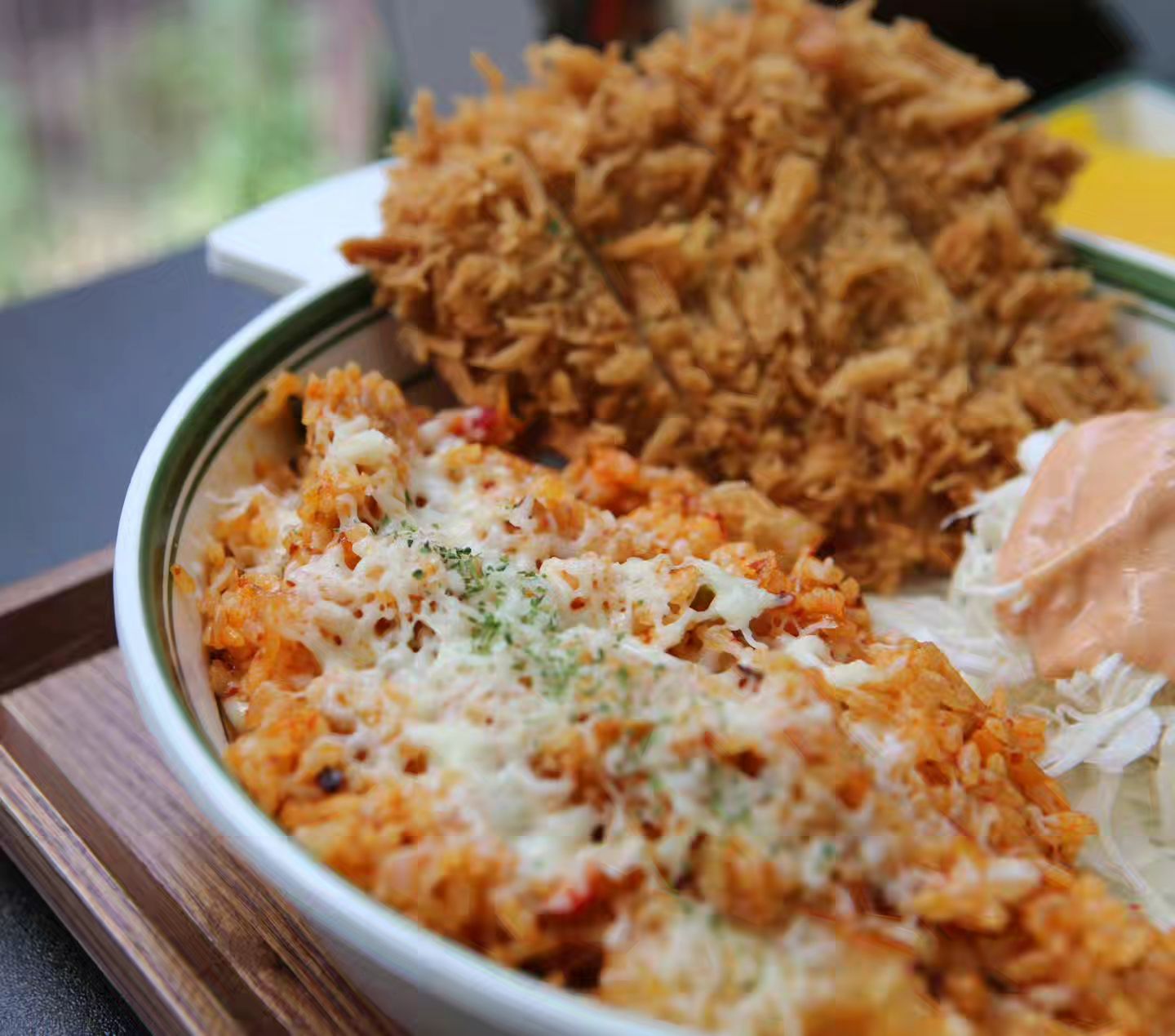 #울산반구동맛집
#카츠모리중구점

홈플러스 맞은편으로 좀만 내려오면
카츠모리 중구점 있어요!

배달도 당연히👌🏻
가게에도 앉을자리 있어요!

👉🏻울산 중구 화합로 410

카츠모리 돈깨스는 최고, 바삭바삿
이번엔 신메뉴 김치볶음밥+돈까스랑
든든하게 먹었어용 맛있당!

#울산맛집#울산돈까스맛집
#울산중구홈플러스 #울산반구동돈까스맛집 
#울산반구동밥집 #울산핫플
