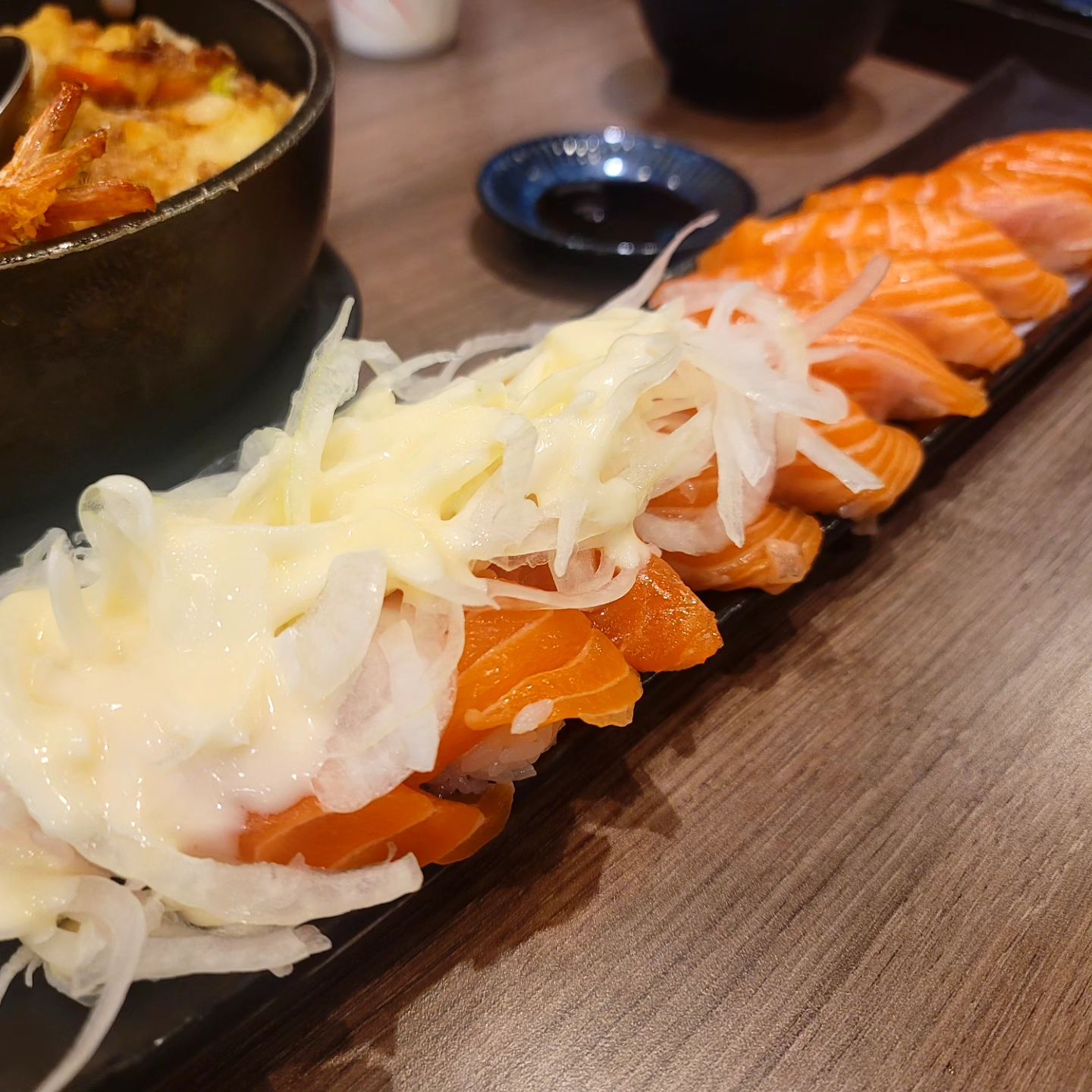 #크리스마스 #다같이밥먹기
#스시린 #천안맛집 #불당동맛집 #스시맛집

💛
다컸네
혼자 연어초밥 시킨 10살 ㅋㅋㅋ 

맛나게 먹고 무럭무럭 자라라