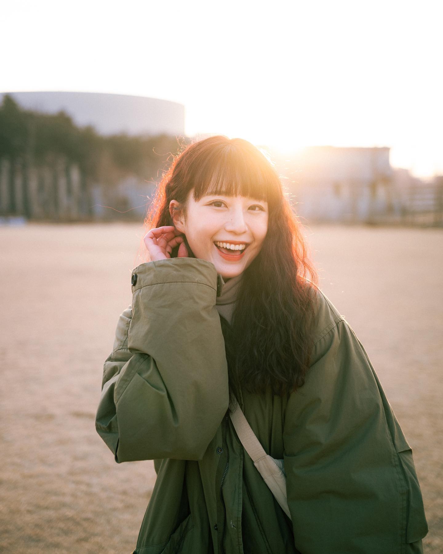 맘에 들어서 받자마자 올려버리기 ~ 
언능 한국 들어와주세요 ardor__travel 
.
.
.
#셀피 #스냅 #서울스냅 #좋반 #첫줄 #마곡나루 #마곡역 #공원스냅 #노을