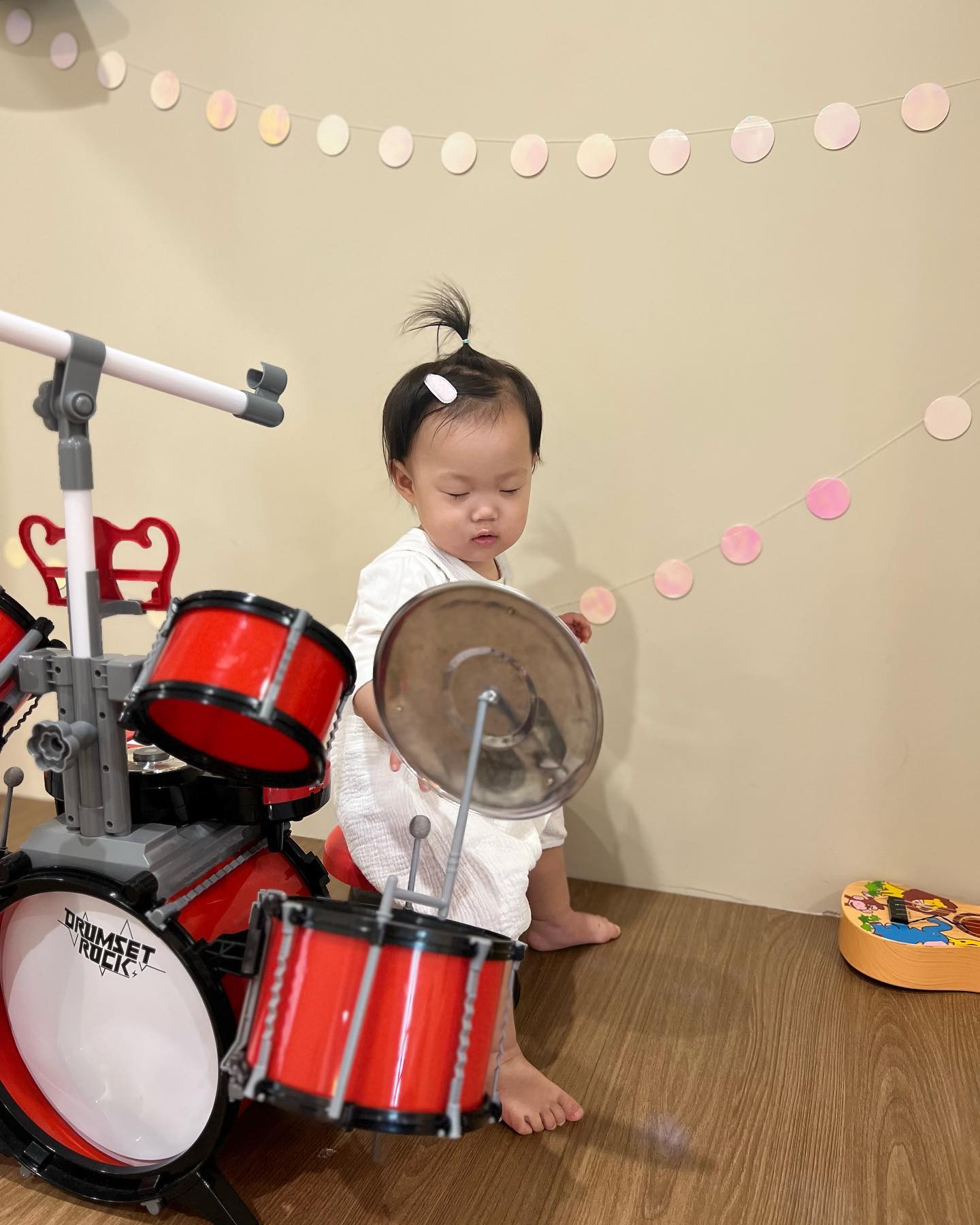 𝙳+𝟺𝟽𝟺 👧🏻

오랜만에 키카가서 신나게 놀기🤭
일하면서 요즘 시간이 없어서 유은이랑 제대로 놀아주지 못해서 넘 미안한 요즘..🥲

공주야 오늘도🫶