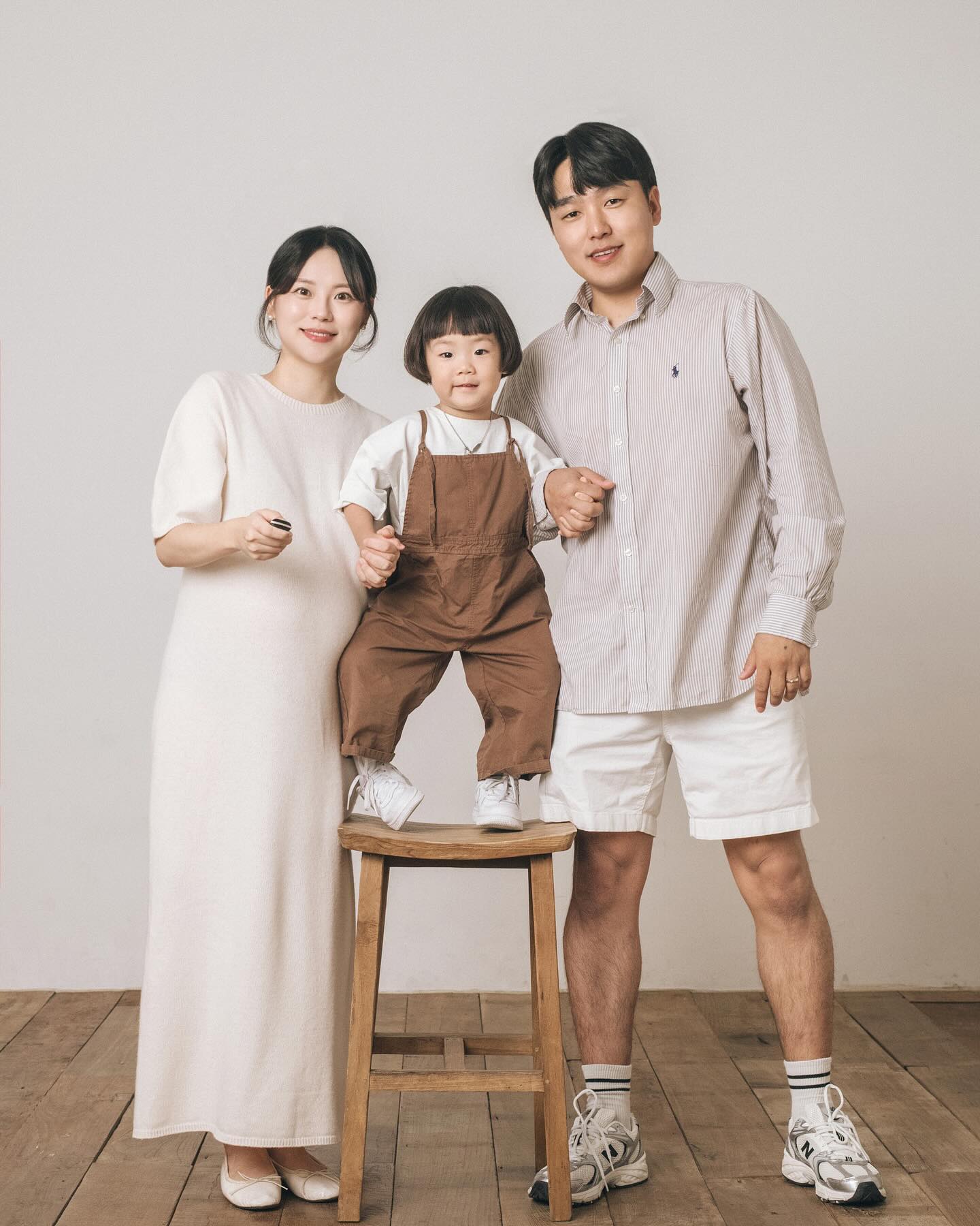 우죠네 가족 ᯓᡣ𐭩

작년보다 나름 의젓해진(?) 형아 우죠와 
우동이 만나는 날을 손꼽아 기다리는중 👼🏻🪽