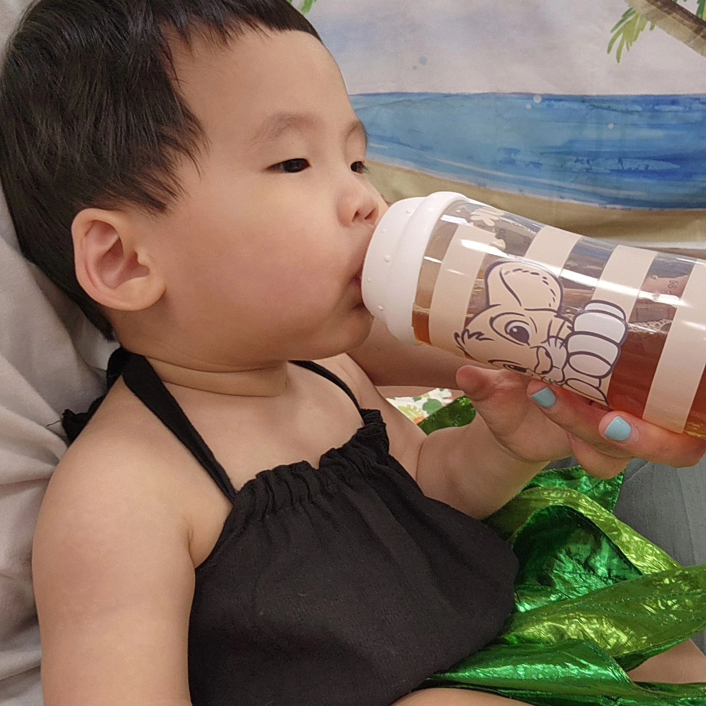 #협찬
돌아기 물컵 누크 키디컵🥤
nukkorea.official
빨대컵에서 물컵으로 갈아타기 좋은 누크키디컵
12개월부터 사용가능하고 
무엇보다 좋은건 세척이 정말
간편하다는점! 열탕소독은 물론
식기세척기 가능한 물컵이라 
세척걱정없는 간편한 아기물병
가볍고 튼튼한 PP소재 사용컵으로
아기가 혼자 들고 마시기에도 좋고
외출할때 챙겨가기에도 좋은 컵💞

#누크#키디컵#누크컵#누크키디컵#누크스파우트컵#빨대컵#스파우트컵#아기물병#유치원컵#어린이집컵#간편세척컵#식기세척기사용가능유아컵