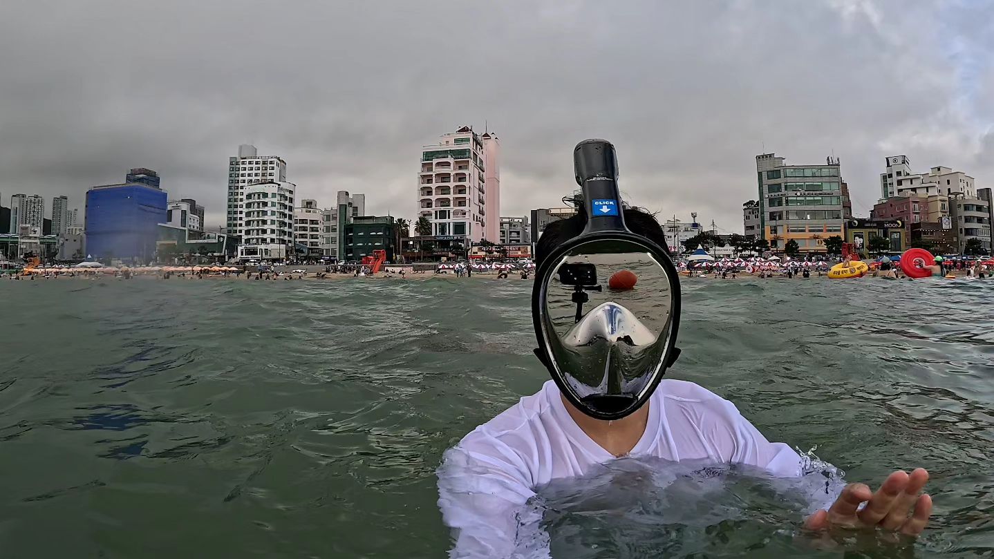 직접 찍은 부산 여름 여행 사진들입니다!

송정해수욕장, 다대포해수욕장, 해운대해수욕장, 광안리해수욕장, BIFF 광장 입구, 자갈치, 부산타워

부산 여행 중에 갑자기 비가 내리는 날도 있었지만,
이렇게 사진으로 남겨두니 기억이 생생하고 좋네요 :D

#별바다부산 #부산여행 #부산여행쏜다
starry_night_busan.kr