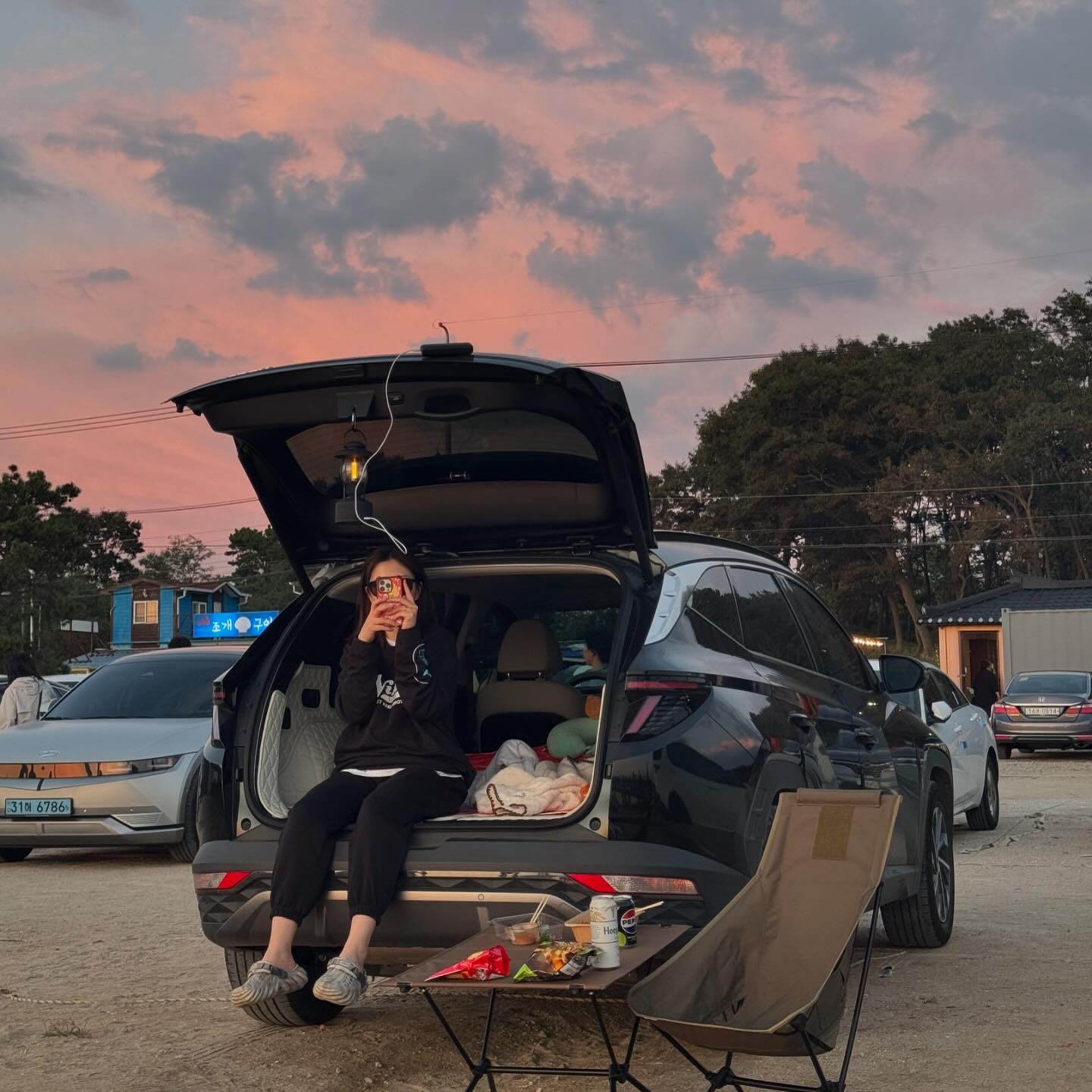 🚗🌅