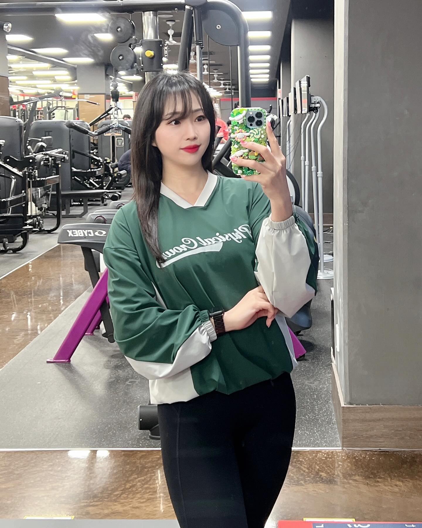 _
봄비 제발 그만 😖 나 아직 벚꽃놀이 못갔다구...
포항은 이번주말이 벚꽃 절정일꺼 같아요
제발 그때까지 지지말고 기다료 🌸💗