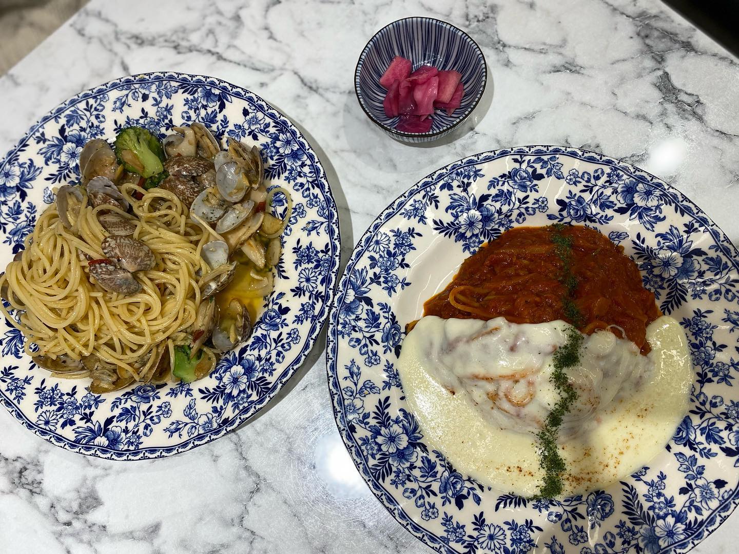 #협찬 #발산역레스토랑 #한남빠레뜨마곡점 

가성비 좋은 파스타맛집
분위기도 좋아서 모임장소로도 좋고  데이트나 소개팅 장소로도 좋다👍🏻

맛도 좋고 분위기도 좋아 #발산역데이트 추천
실제로 우리가 갔던 날 소개팅하던 커플을 보았다😊

✔️라구 볼로네제 15,000원
✔️봉골레 파스타 13,000원

📍빠레뜨한남 마곡점
서울 강서구 마곡중앙8로 90 마곡아이파크 1층 115~116호
📞02-3665-2021
⏱️평일 11:30 ~ 21:00 (B.T 15:30~17:00, L.O 20:20)
주말 11:30~21:00 (L.O 20:20)

#발산역파스타#마곡파스타#발산역레스토랑#마곡레스토랑#발산역브런치#마곡브런치#발산역맛집#마곡역맛집#스토리앤체험단#스토리앤