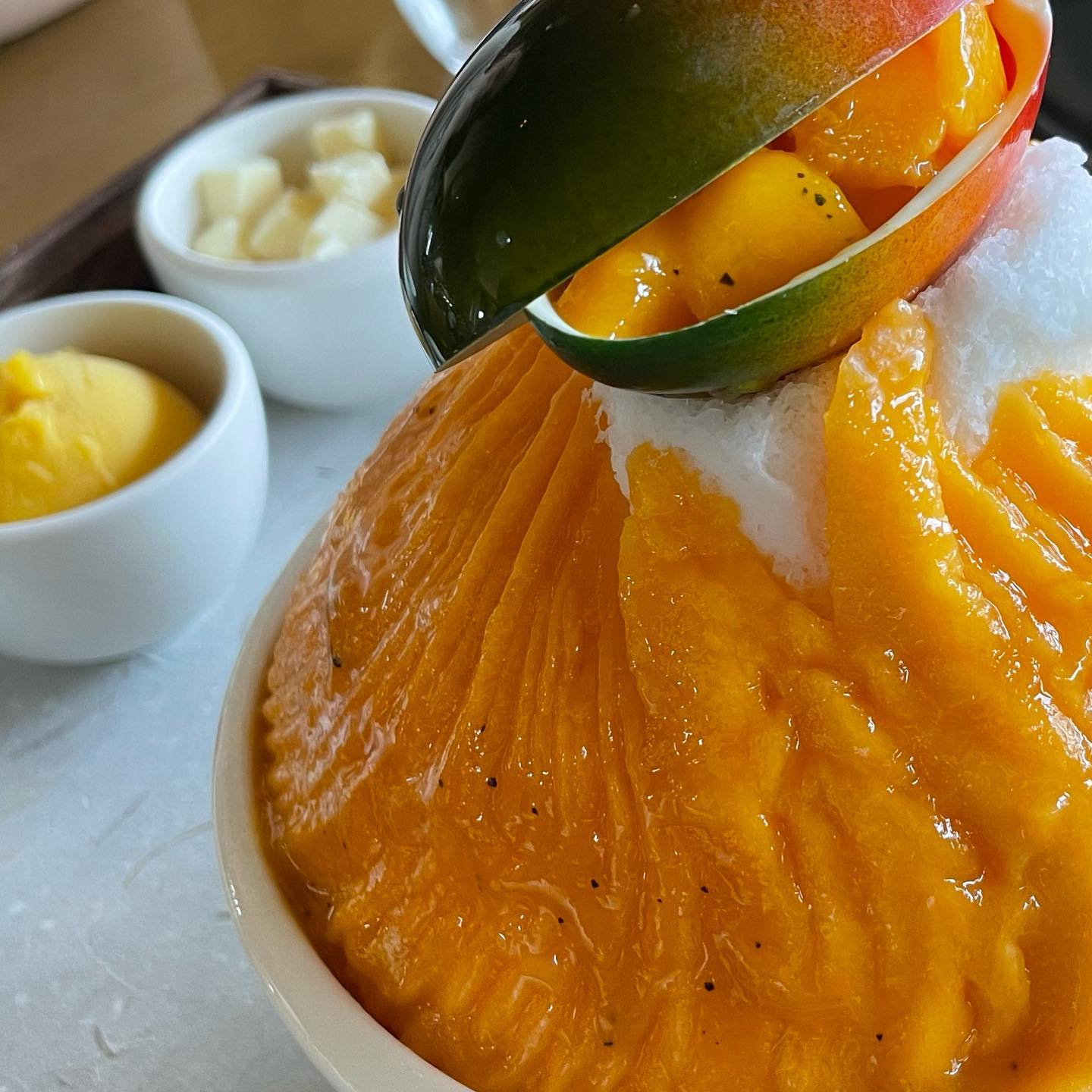 🥭💛🧡😙