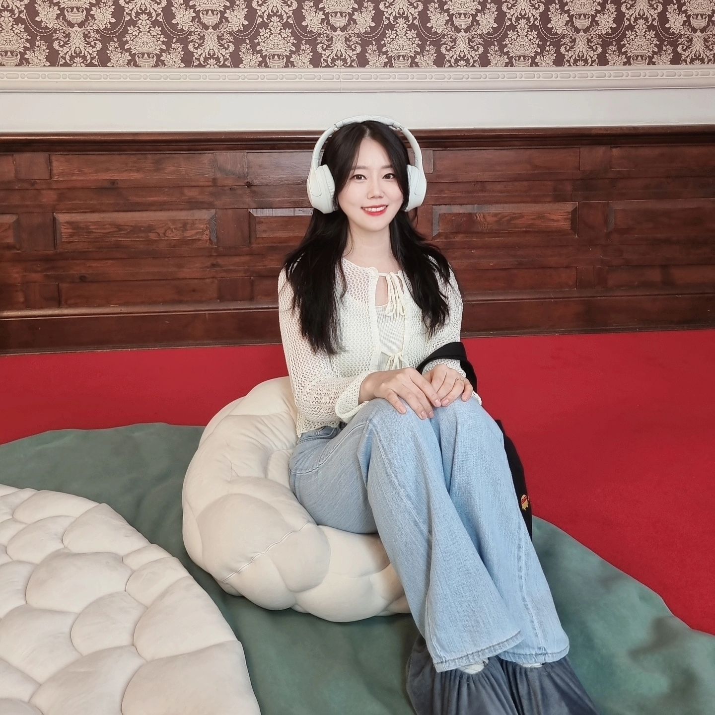 미뉴언니 전시회 진짜 힐링 그 잡채🤤
루리랑 셋이 같이 헤드셋 끼고 소리 듣고 왔는데
asmr 전시회는 진짜 신박하면서도
새로운 재미예요!!!😍🎉🎉🎉
 [reSOUND : 울림, 그 너머]
무료 전시회라 하니 다들 한번 가보세용ㅎㅎ

miniyuasmr #전시회추천 #7월전시회 #소리전시회 #서울전시회