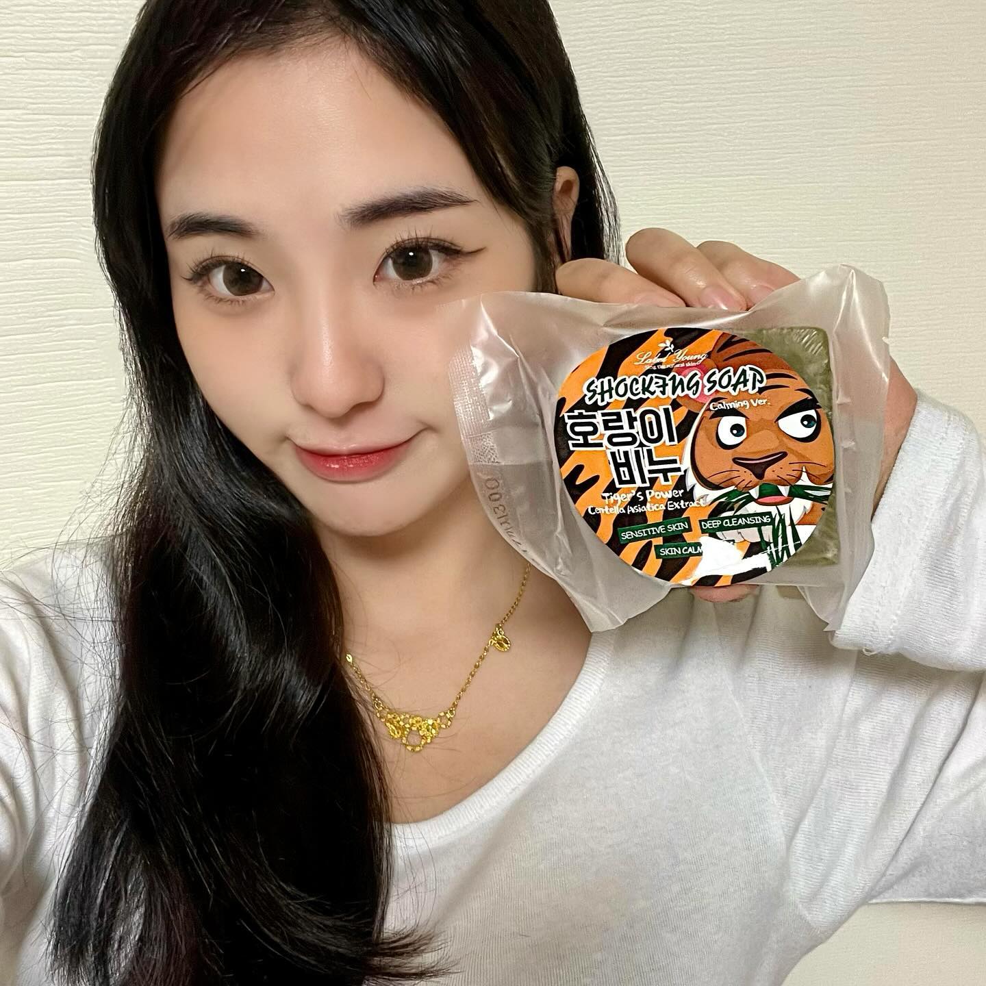#광고 라벨영 호랑이 비누🐯🧼
.
좁쌀여드름이나 트러블이 많은 여드름을 잠재우면서 깨끗한 피부를 만들어 준다고 합니다 ㅎㅎ
천연비누로 되어있어서 자극없이 트러블이 가라앉는 효과를 볼 수 있어요!
.
[ #협찬 #라벨영 #호랑이비누 #좁쌀여드름 #여드름비누 #천연비누 #여드름없애는법 #모낭염비누 #청소년여드름화장품 ] labelyoung_official