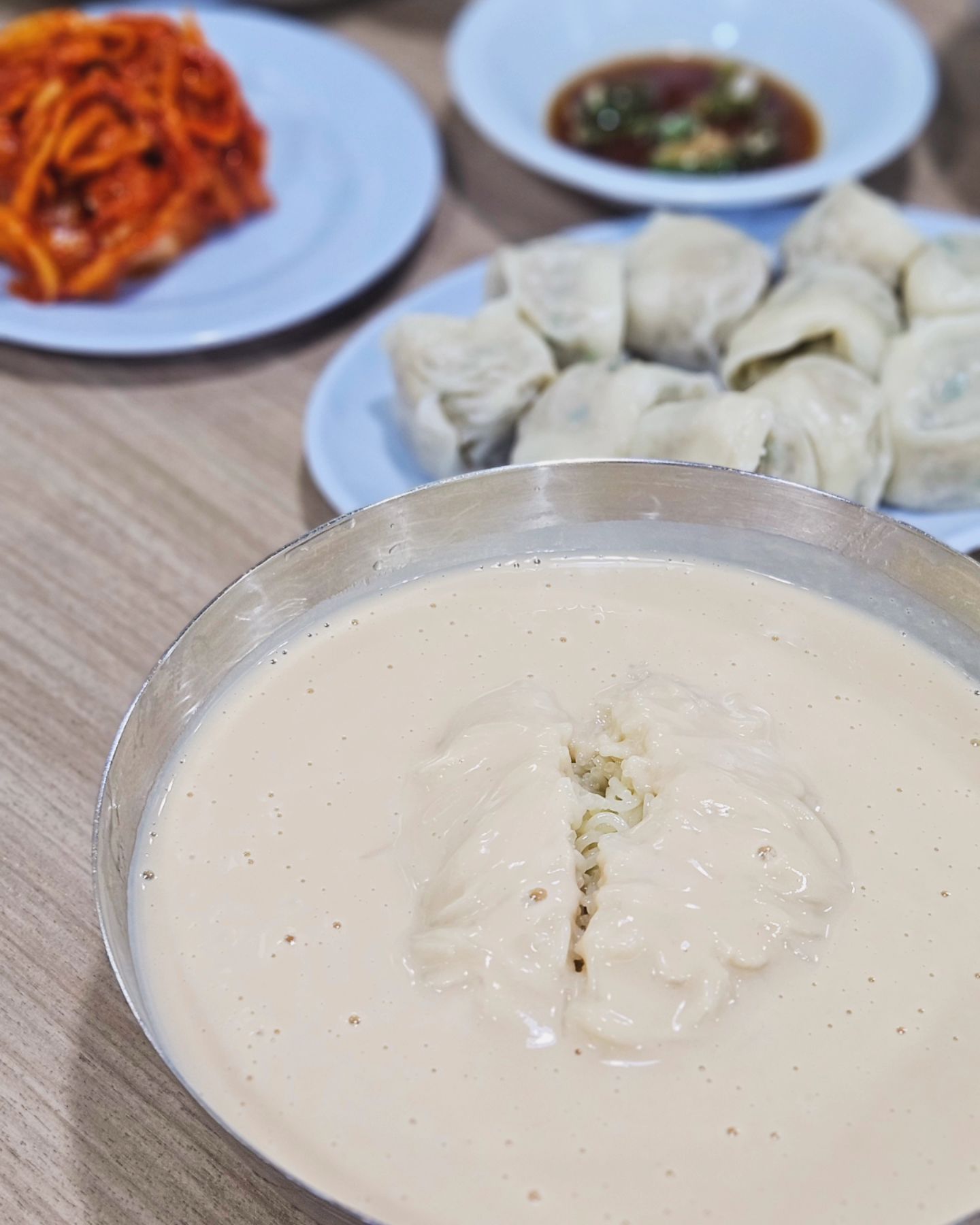 #진주집 냉콩국수 접시만두