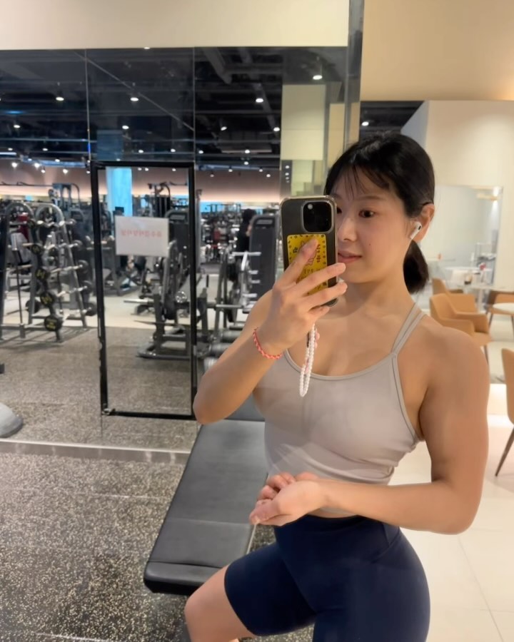 시즌56일째 , 다이어트 9일차🔥
이제 진쨔 시작...