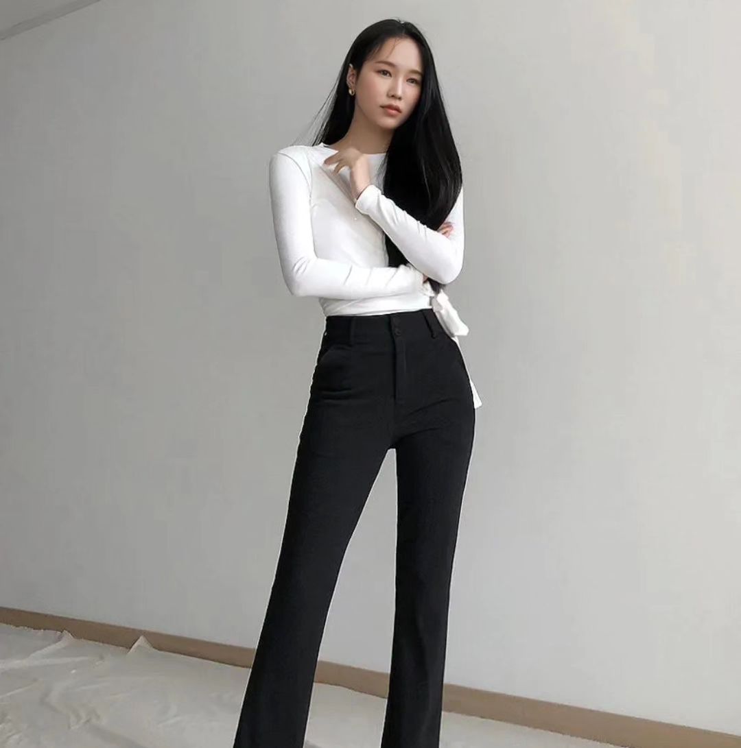 옷구경하다 ai가 만들어준;;;

나도.. 저정도면 다샀지..

저거보고 현타와따..다이어트 할꺼다ㅜ

#갑자기운동하고옴 #ai이미지