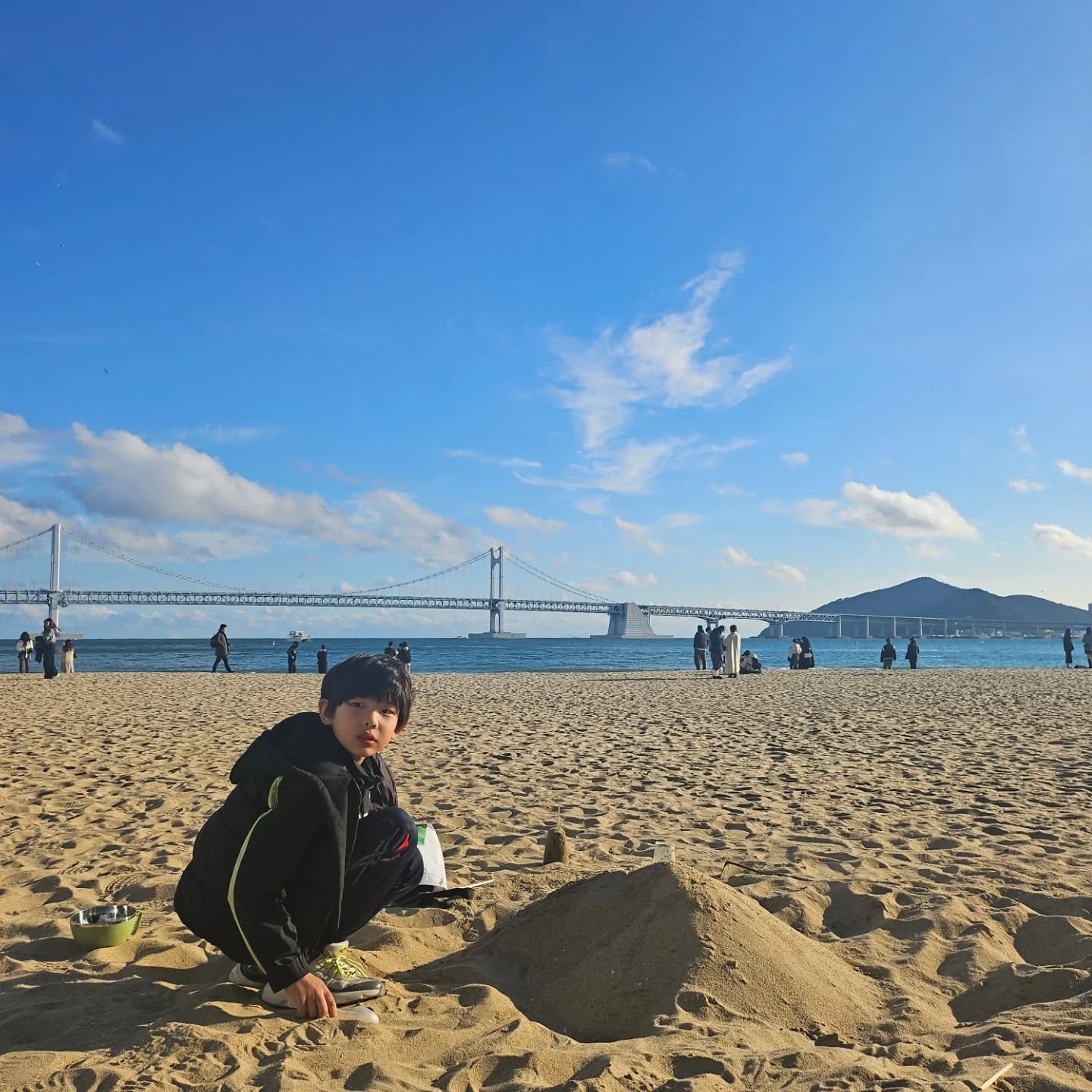 자주못보는 사촌이라
만나면 초반 예열시간이 쫌 걸리지만ㅋㅋ
그래도 좀 지나면 죽이 척척 맞는 사촌지간🫶