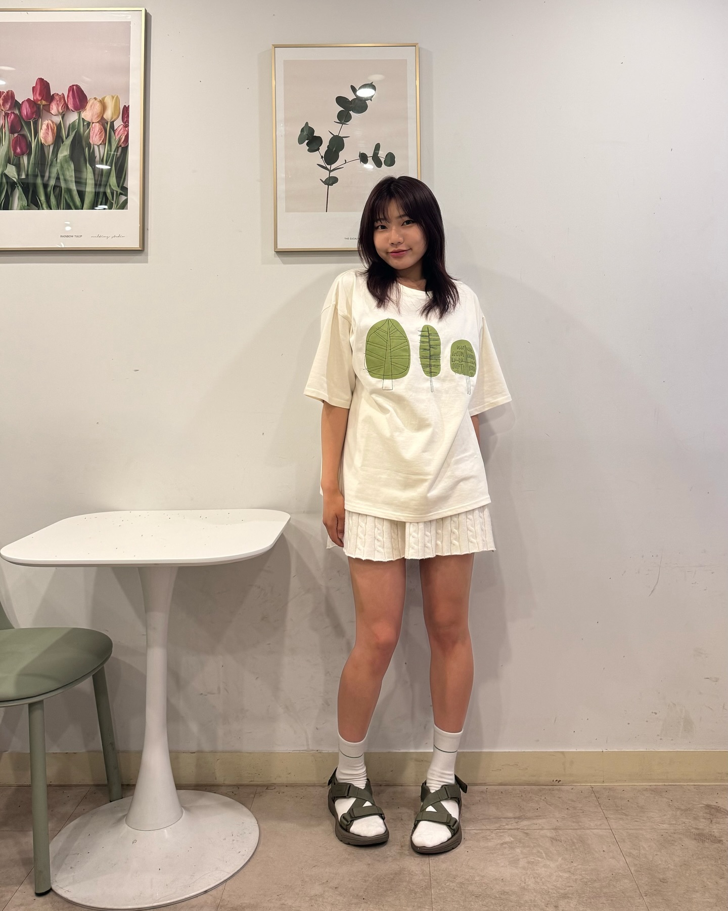 #협찬 초록초록한 아이템들로 🌿
요 티셔츠가 무신사 블프로 60%나 할인들어간다구요 !!

-
-

#노이즈 #noise #여름코디 #여름코디추천 #여름코디룩 #반팔티 #반팔티추천 #반팔티코디 #반팔티브랜드 #반팔티셔츠