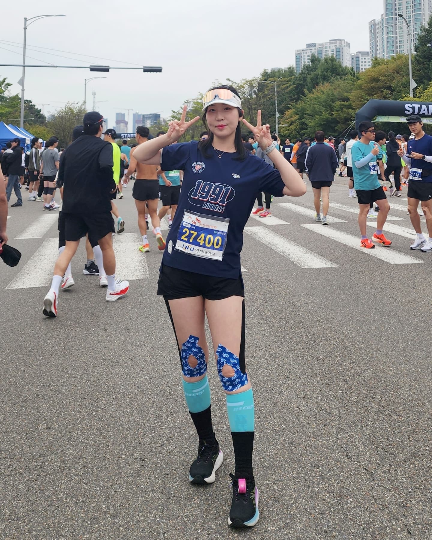 #2024인천송도국제마라톤
241006

인생 두번째 하프 !
집앞 마라톤 너무 좋코요

응요 친구들, 같이 뛰는 친구들 없이 그냥 혼자 뛰어봄
상당히 외로웠따...

☆ 2:16:34 ☆ 희희 
 2:33에서 마이 빨라졌따 뿌듯
