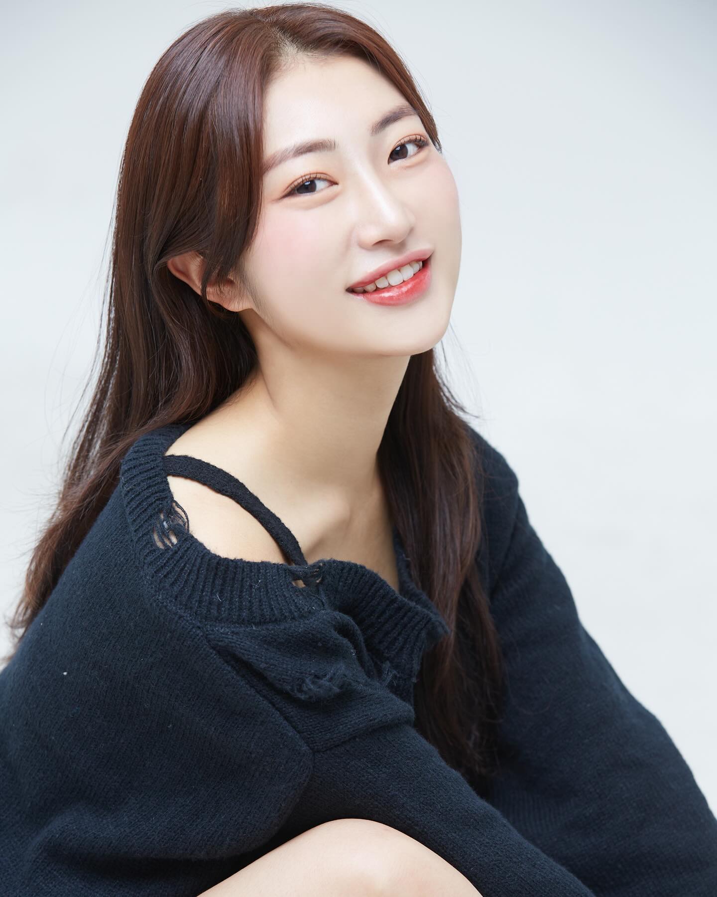 내 첫 오른쪽 얼굴 담은 프로필

M. 2_sunyounge 
P. hgyun_515