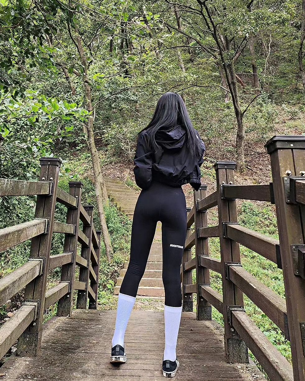 .
오늘은 오후1시부터 수업이라
푹 잤어요❤️
곧 그날이 올거 같은 
이 싫은 부종부종한 너낌ㅠㅠ
이럴땐 끌고가지 않고 #오운쉼 
.
낼은 다시 아침6시 부터 수업이라
컨션관리 잘해야겠어요💪🏻
#수요고개 #수요팅 ❤️
.
.
.
.
.
.

#칠곡3지구헬스  #새벽피티 #새벽운동
giselle_chilgok