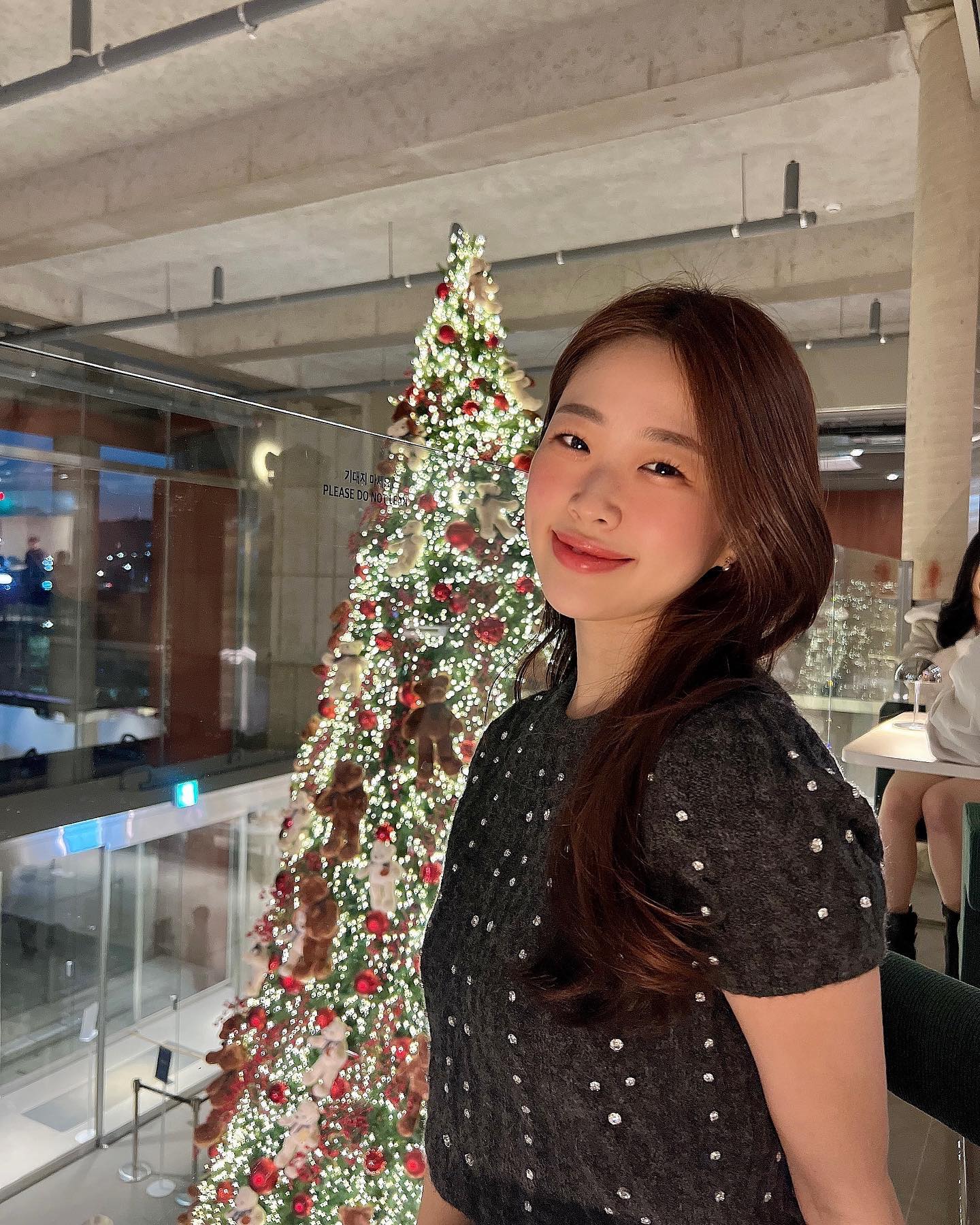 10장 꽉꽉 채워서 업로드🎄♥️✨