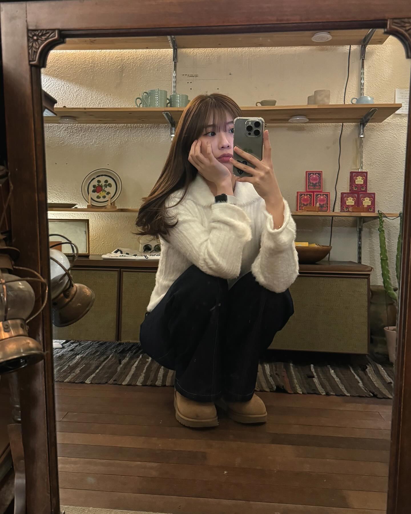 얼룩에 갔다가 🫧

#얼룩카페 #부산카페 #전포카페 #부산 #셀카 #셀피 #셀스타그램 #데일리룩 #어그부츠 #부산가죽공방 #데일리