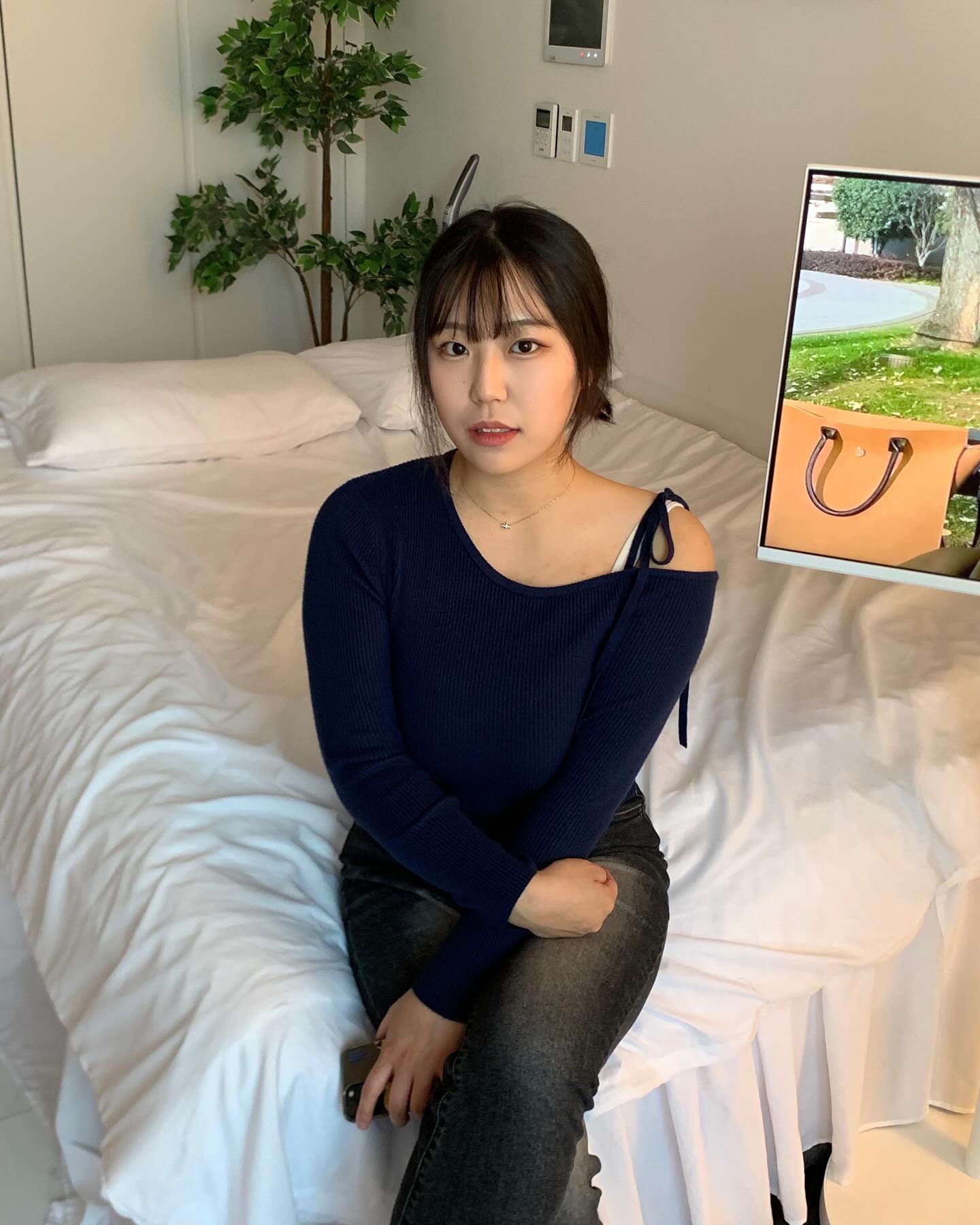 무드등 침구 엽서 위치 햇빛 모든게 감사했고 소중했던! 💛