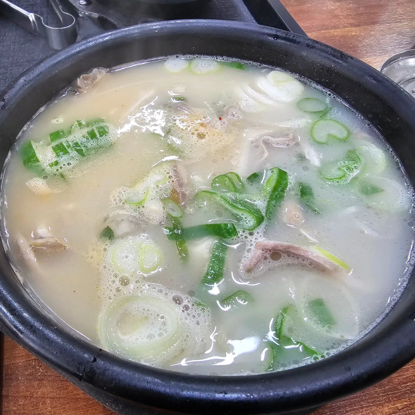 김해 파3 갔다가
국밥 한그릇
아주 맛나다.

나의 최애 국밥은?

당신의 최애
국밥은 어디?

#국밥
#돼지국밥
#서민국밥
#국밥이최고
#국밥한그릇
#섞어국밥
#gukbap
#RiceSoup
#gukbapjip
#猪肉汤饭
#豚肉クッパ