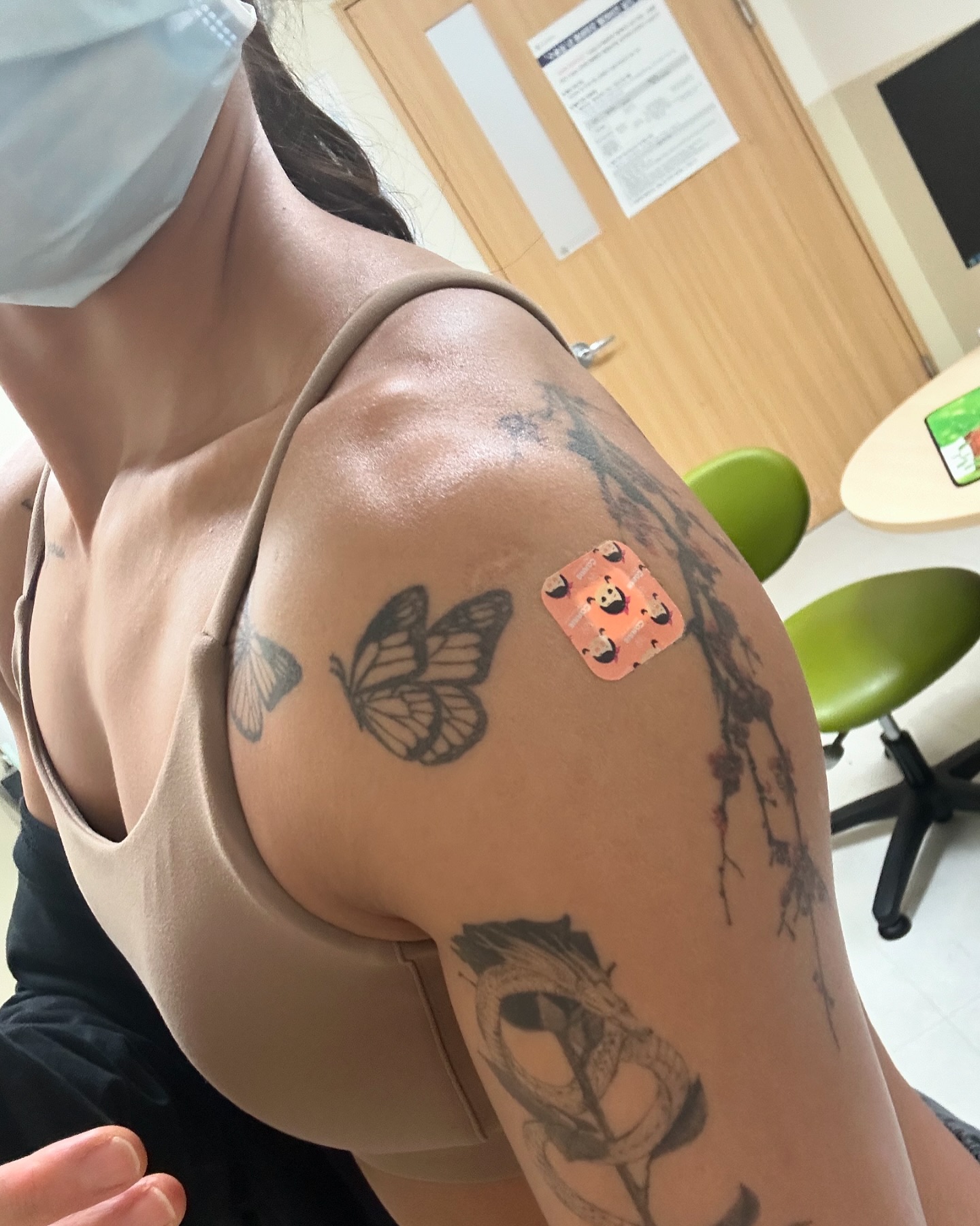 오늘 독감접종으로
오운쉼😆