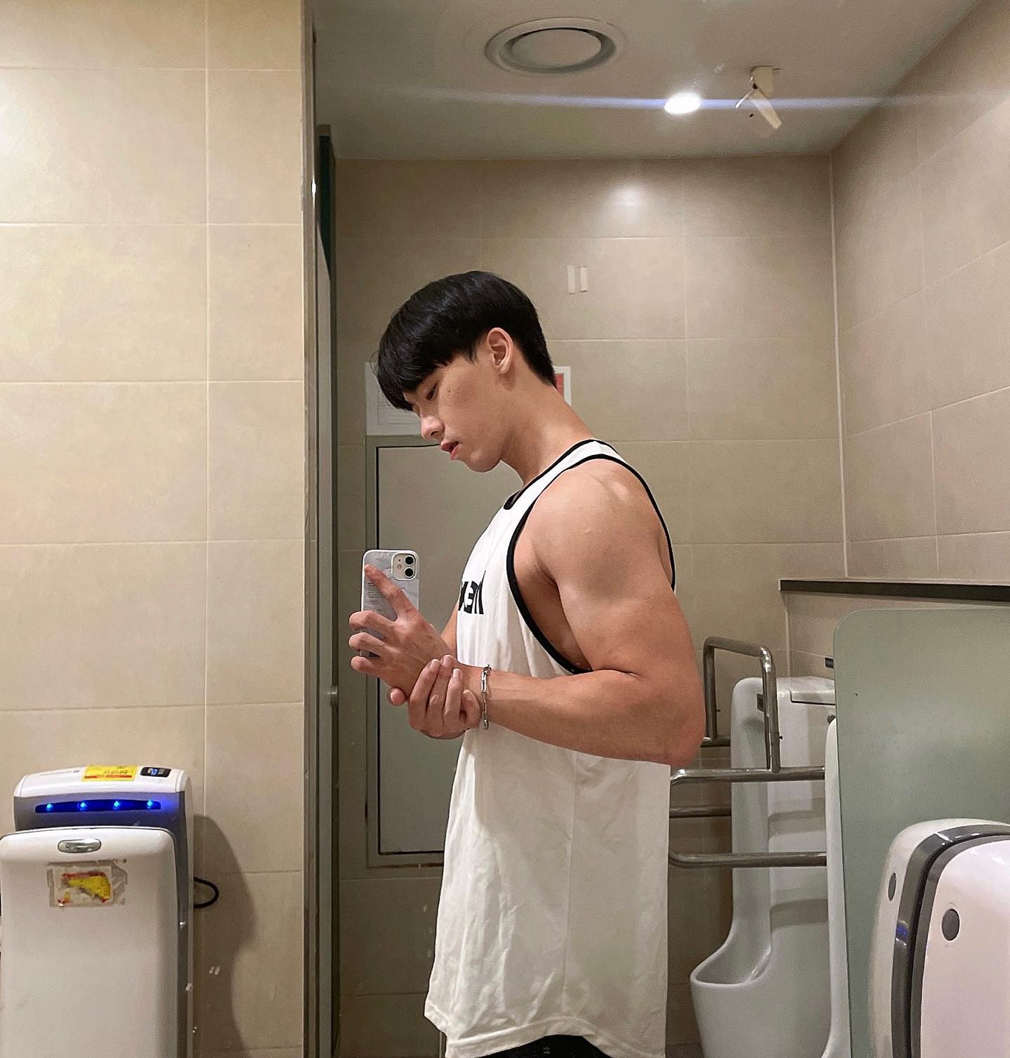 이건 어제 운동한거고 오늘은 술 마시러 갈거에요