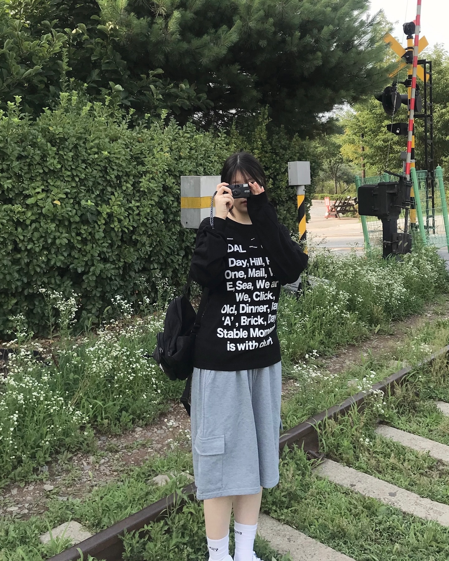 리모네스 카메라로 예쁜 추억 담기 📸🖤

여행 가서 필름 카메라로 사진도 남기고, 촬영 소품으로도 이용하기 좋은 제품이에요!
필카 초보분들도 쉽고 간편하게 촬영할 수 있다는 사실 !-! 
얼른 열심히 찍고 인화해서 결과물도 나중에 보여드릴게요 넘 기대 중..😵‍💫

필름카메라 스캔과 인화 작업도 Reminisce 자사몰 ’홈 인화 서비스‘로 간편하게 만나볼 수 있습니다:)

🏷️ https://reminiscewithyou.imweb.me/shop_view/?idx=89

#협찬 #일회용필름카메라추천 #액티브필름카메라 #일회용필름카메라 #리모네스필름카메라 #필카추천 #흑백필름카메라 #필름카메라 #일회용필카 #입문용필카 #필카추천 #액티브필카 #스케치카메라 #리모네스 #리모네스필름카메라 reminisce_yds