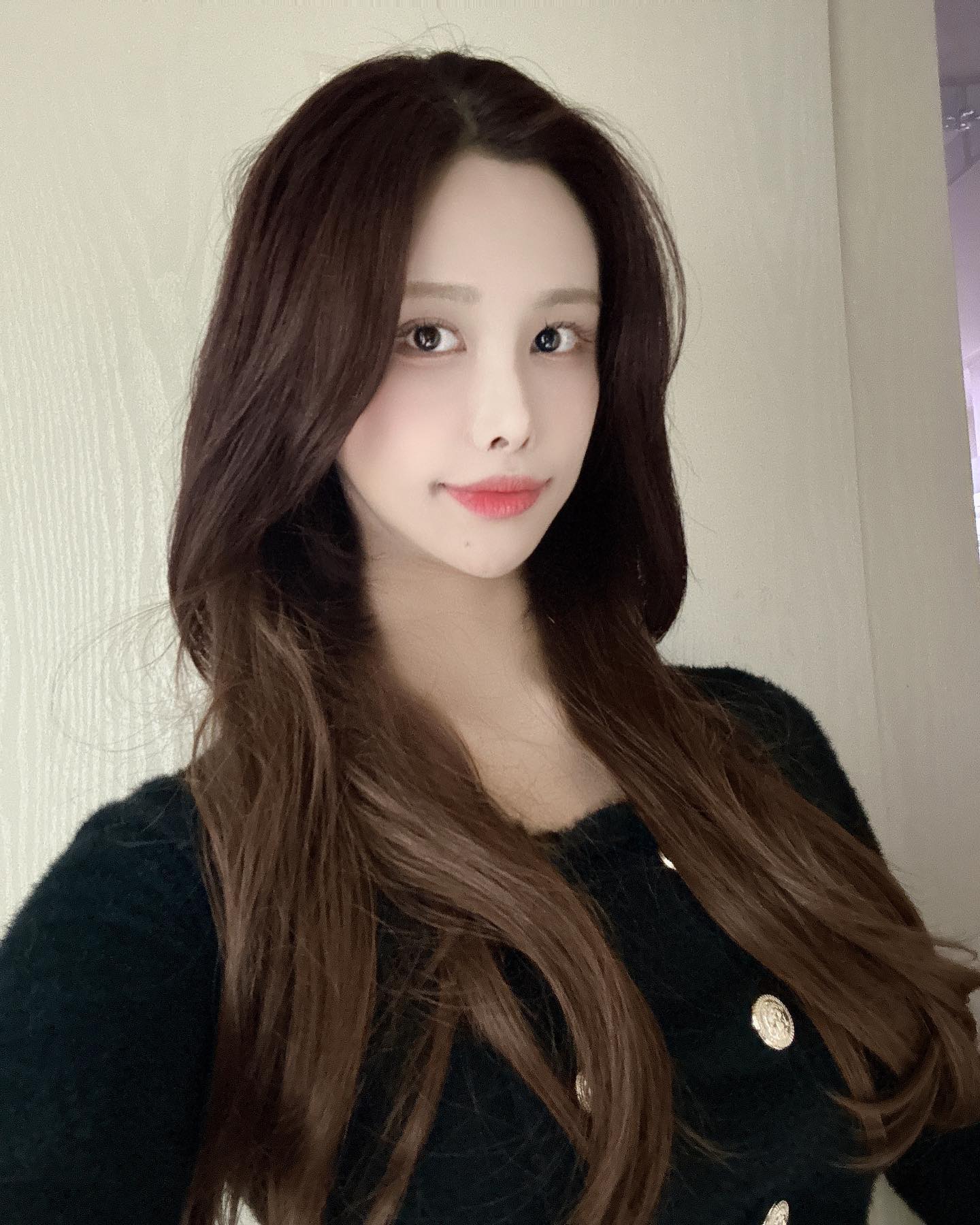 #클립스 #클립스가발 #헤어스타일추천 

요즘 거지존이라 머리를 붙일까 자를까 고민했었는데, 쉽고 간편하게 머리를 길 수 있어서 너무 좋았어요🫶
머리 붙이면 관리도 어려워서 힘들었는데 손쉽게 머리에 변화주고 싶은 날에 할 수 있어서 기분전환으로 체고!