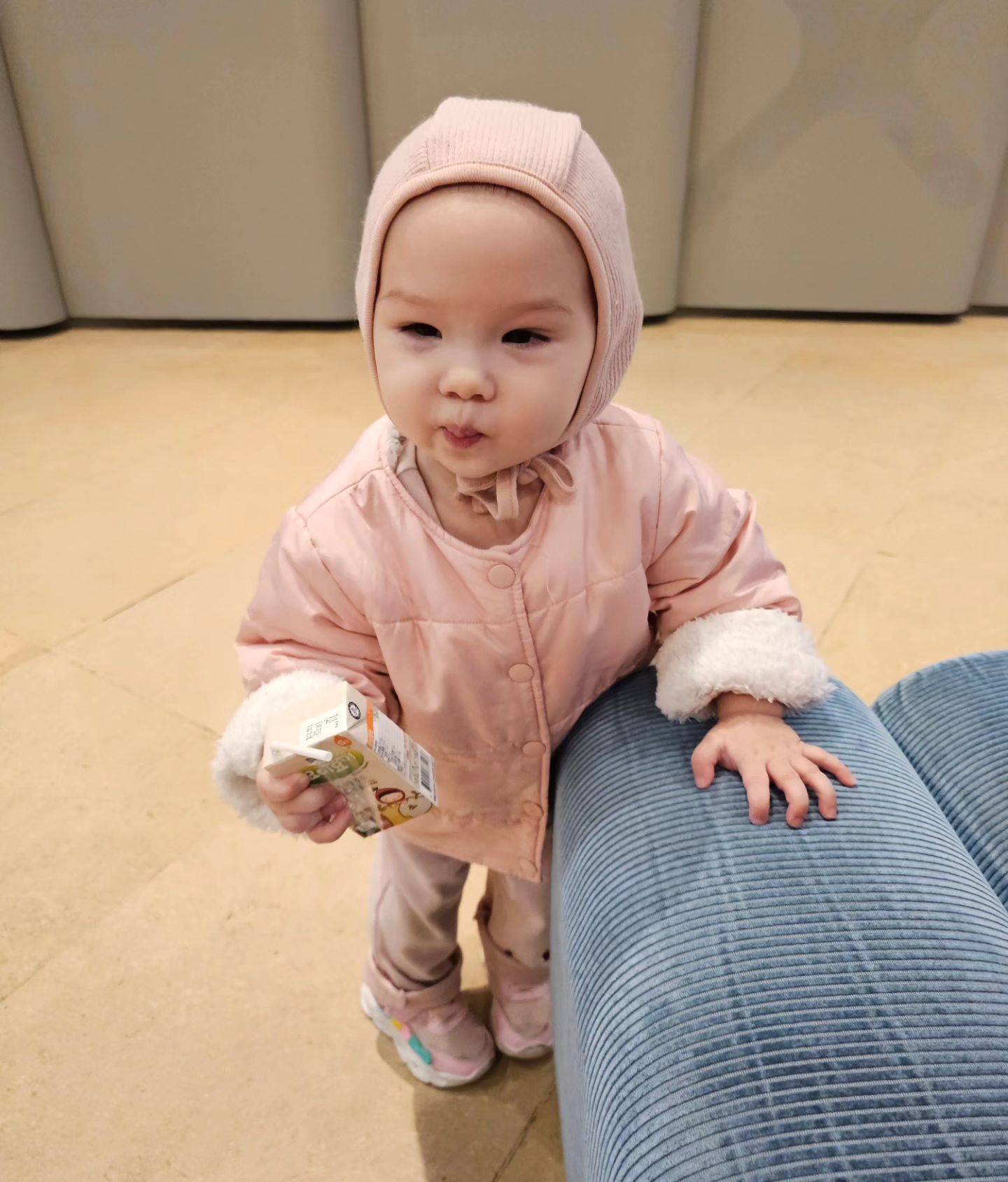 개구쟁이 유미 😄
이제 진짜 사진 끝!
밖에 추워져서 더이상 멀리 못가겠다 ㅋㅋㅋㅋㅋ