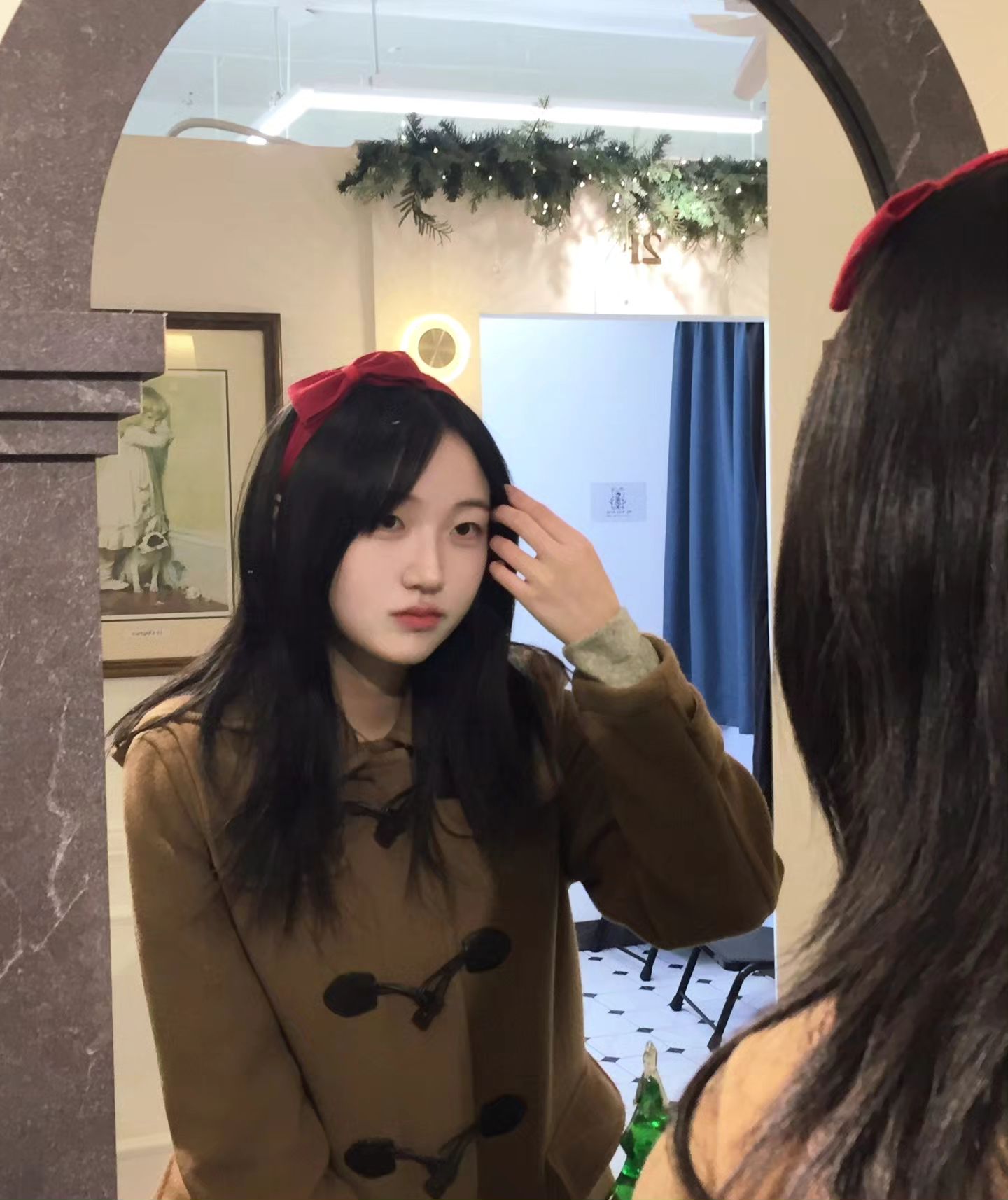 벌거벗은 임금님 hyun._a_ 

#코트 #봄코디 #겨울코디 #여자코디