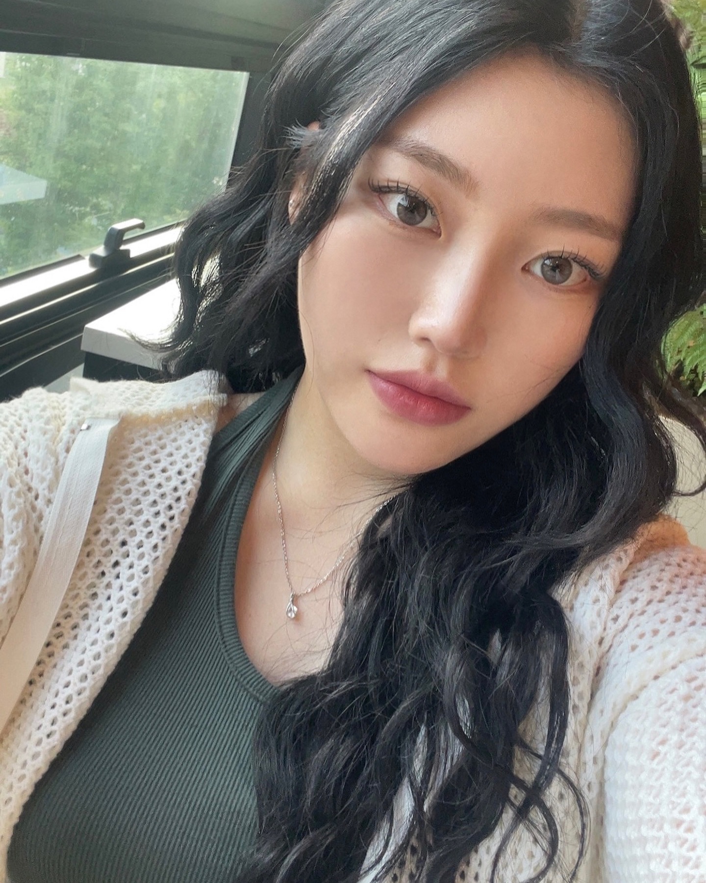 #광고

gemhourlens_official 
🫧 젬아워 테메테르13.5 페블그레이 

젬아워렌즈 베스트 셀러 ✨한달용✨ 
애쉬브라운/애쉬초코/페블그레이/오션블루 렌즈 출시🫧

젬아워만의 사선 그래픽으로 표현한 #유리구슬렌즈 

직경 13.5mm 페블그레이 착용 

#젬아워 #gemhour #데메테르 #데메테르13.5 #윙크렌즈 #윙크렌즈앱 #winc #페블그레이