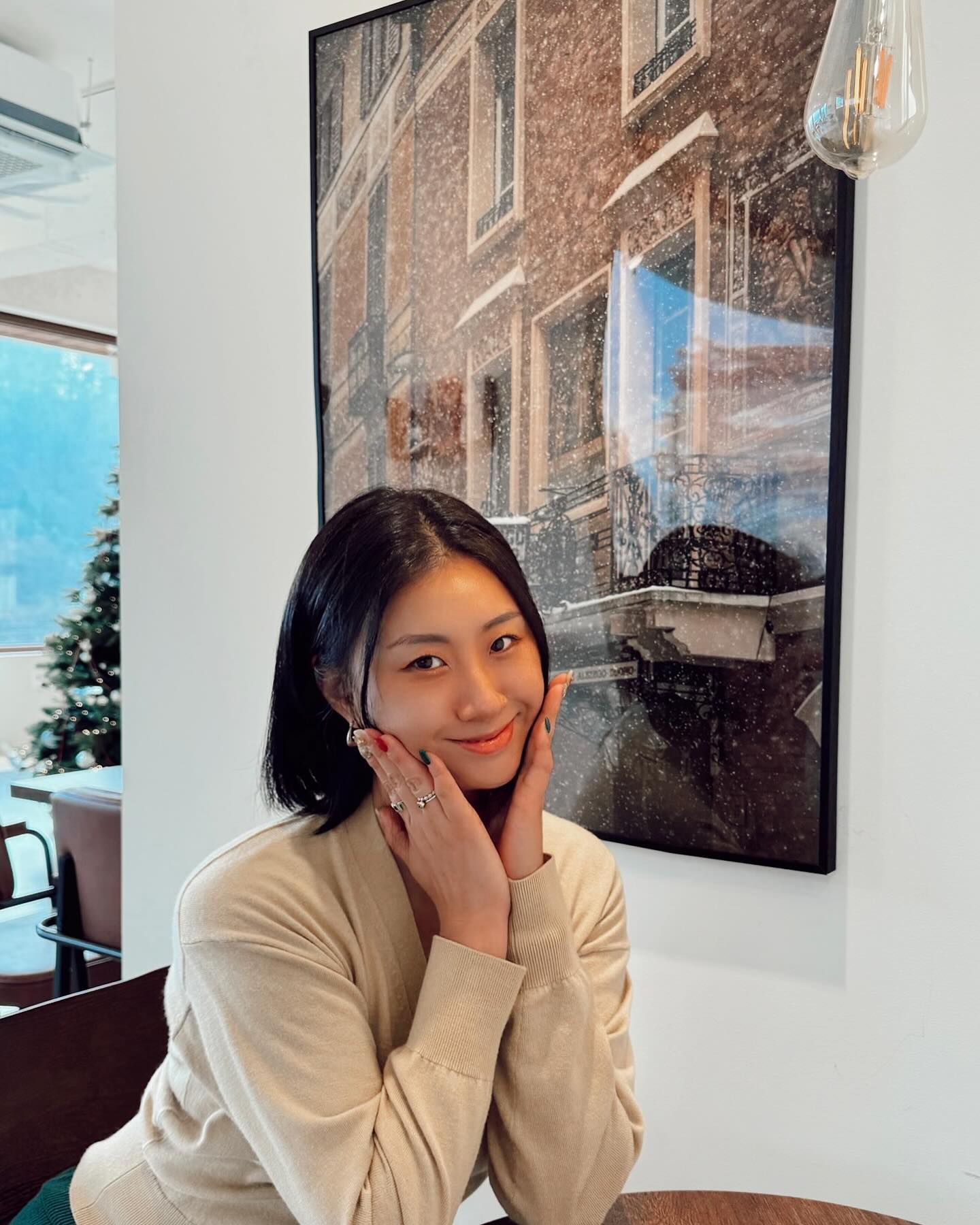 발가락 깁스해서 슬리퍼만 신고 다니는 12월의 나날들 📸
.
#ootd
