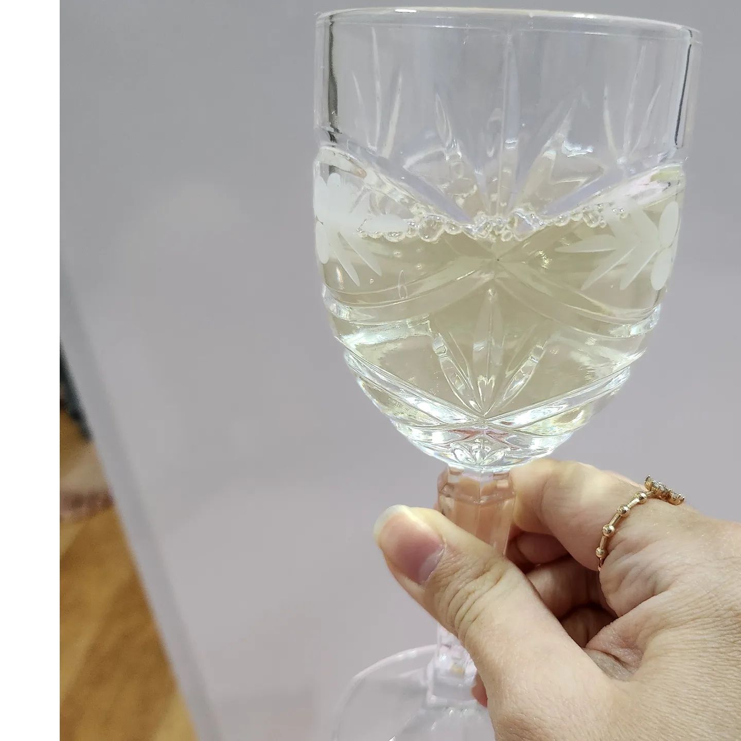 .
그대 눈동자에 치얼스🍷

난 그저 한잔만 먹으려 했다🤣
와인 4잔 먹고 막걸리까지
배 부르다🐽

술먹고 약 먹으면 안되지만
오늘은 먹자🤭

#와인그램#치얼스#술한잔#와인한잔#조금먹기#배부르다#술그램