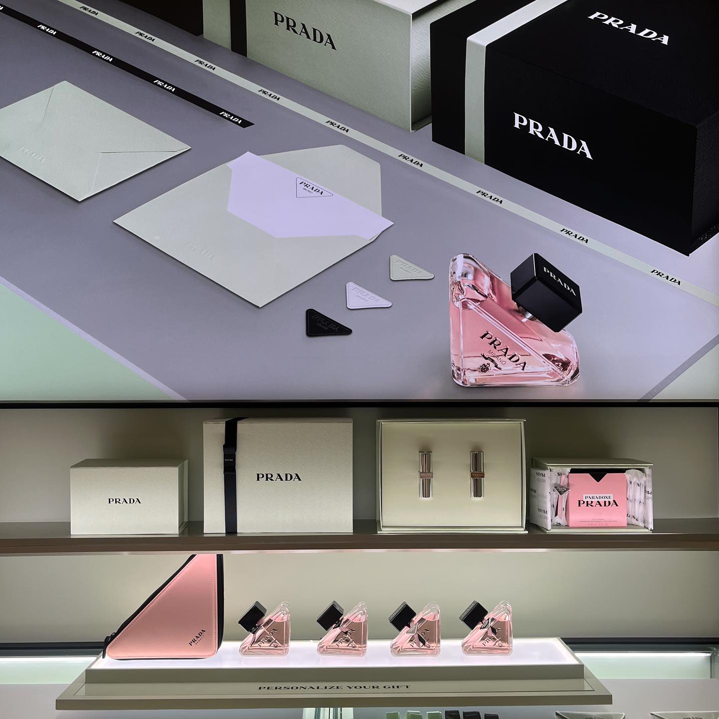 프라다뷰티 국내 상륙
pradabeauty 
⠀
신세계 강남점 센트럴시티 1층 오픈스테이지에서 만나볼 수 있는 프라다뷰티. 이번 뷰티컬렉션에서는 프라다의 패션과 정체성을 동시에 만나볼 수 있는데요! 시그니처 텍스타일인 사피아노 가죽과 상징적인 로고의 디테일이 제품에 녹아 있어 프라다의 정체성까지 볼 수 있었습니다 👏🏻 럭셔리함과 제품의 기능성, 리필을 통한 지속가능성까지 꾸띄르 뷰티의 덕목을 만나볼 수 있는 프라다뷰티팝업, 8/25일 까지 진행하니 한번 방문해보세요 💋
⠀
#prada #pradabeauty #pradamakeup #프라다 #프라다뷰티 #프라다뷰티팝업스토어 #프라다뷰티국내런칭 #beauty #beautytips #popupstore