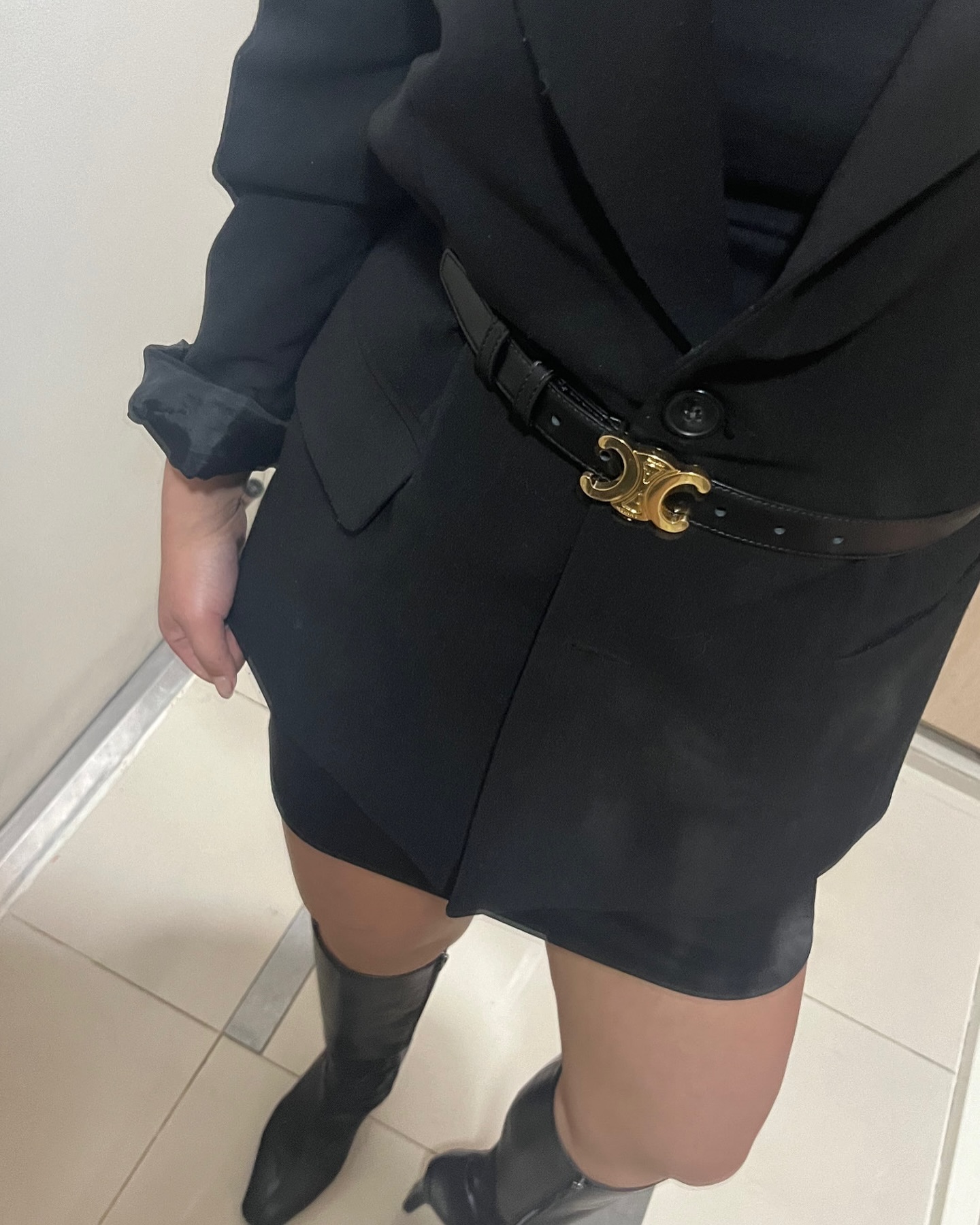 셀린 벨트 십만원대 일요일까지 5프로 들어가요🖤
#수입악세사리글래드