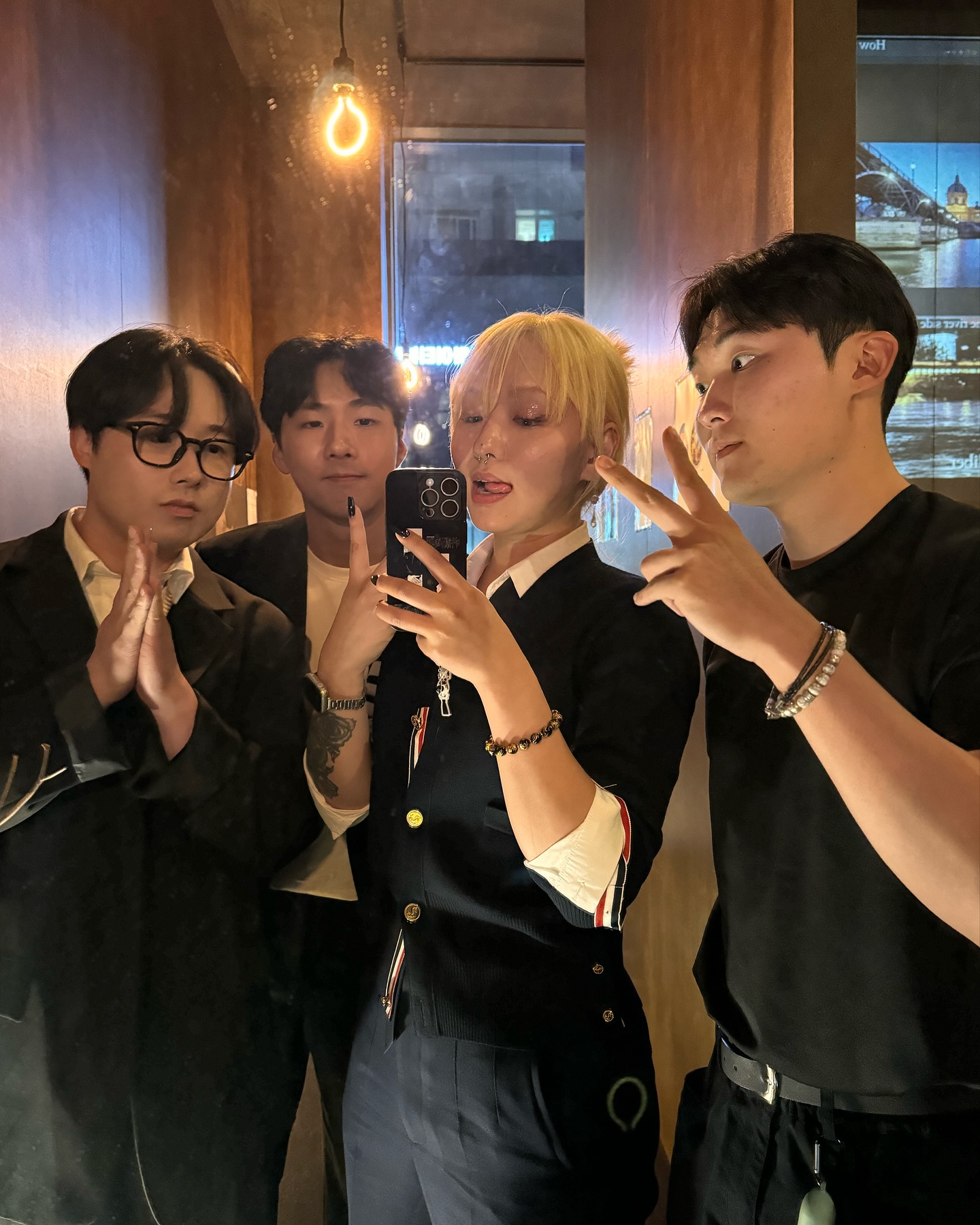 성민이가 울었어야 깔끔한 마무리였던 당일치기 창원 개까비 
잘살아라,,이명우,,김지언,, 덕분에 얘들도 보고 창원도 가봤댜^_*
#인생마지막이명우직캠 #고막샤워 #볼륨업🔊