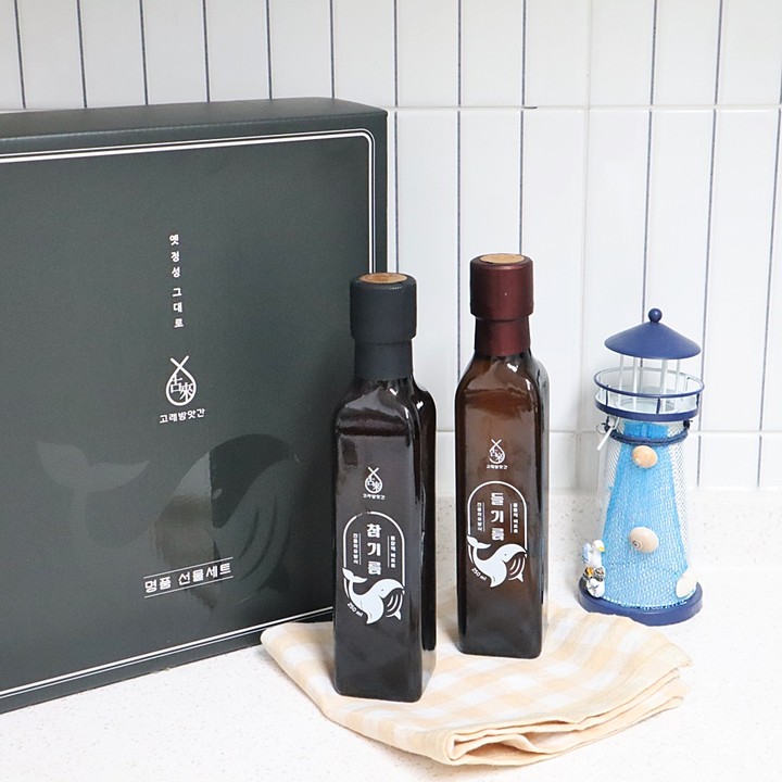 #광고
#고래방앗간
 명품국산참기름250ml,국산들기름250ml

헉! 추석이 2달이 채 안남았다니.
9월 중순이 추석이더라고요?
매번 명절 때마다 무슨 선물 준비하나 고민인데
역시 먹는 선물이 최고!
그 중에서도 국산 참기름은 말모말모

고래방앗간 국산참기름 선물세트는요!
요즘 트렌드에 맞게 고급스런 패키지와 퀄리티라
주는 사람 기분 좋고 받는 사람도 흐뭇한 명절선물세트에요.

🥄국산 최고급 통깨100% 사용
🥄기능성 마개 - 이중캡 마개로 기름이 흘러내리지 않아 깨끗하게 사용
🥄프리미엄 오일병 - 산패 방지를 위한 갈색 고급사각병, 병에 직접 인쇄하여 젖은손 사용시 깔끔하게 사용가능
🥄명품선물세트 만의 고급진 포장과 패키지
🥄서울 강동구 유일의 백년소공인으로 오프라인 운영
🥄저온착유로 건강과 맛을 다 잡은 참기름,들기름
🥄구매시 개별배송, 지정일 배송, 인사장서비스 가능!
​

https://brand.naver.com/gorae/products/5598003029

#참기름선물세트 #국산참기름 #국산들기름 #명절선물세트 #국산참기름선물세트 #추석선물세트추천 #명절선물세트추천 #한우선물세트