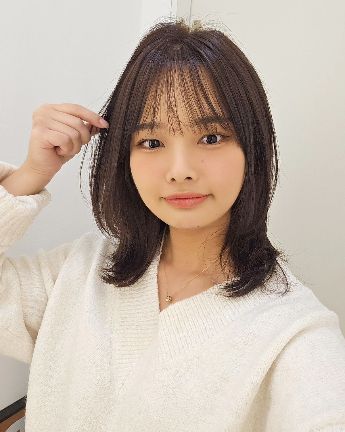 오랜만에 미용실 왔는데 너무 이쁘게 해주셔짜넝😍
커버하고 싶은 부분 원하는 이미지만 말씀드렸는데
나같은 머리 1도 모르는 사람도 뚝딱 만들어주시기 가능

문제는 내가 셀고라 머리를 셀카에 못담음..ㅠ

hair in_.jk 

#청담미용실 #아티디 #레이어드컷