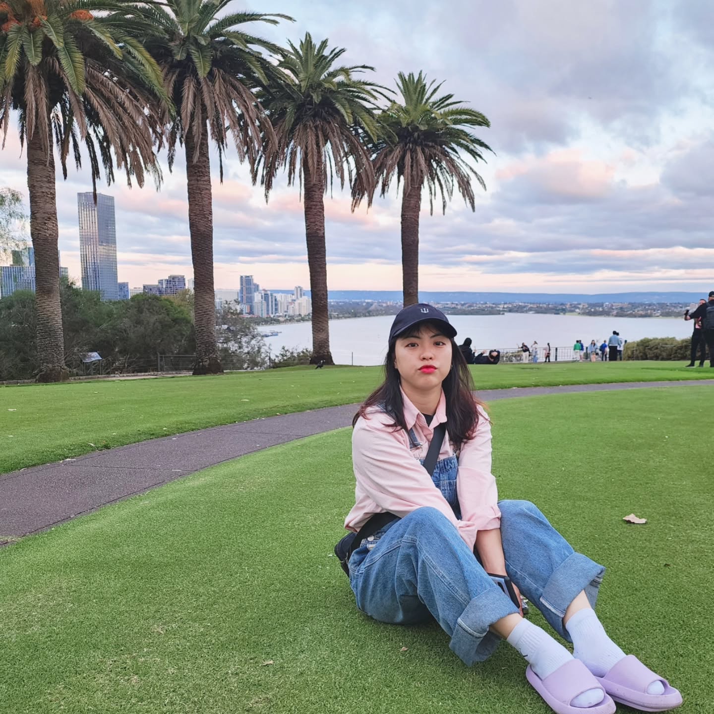 계획 1 무작정 기다려본다
계획 2 찾아가본다

고민하는 것 조차 아까운 이 시간이
신기한 
그런 10월이 되었다