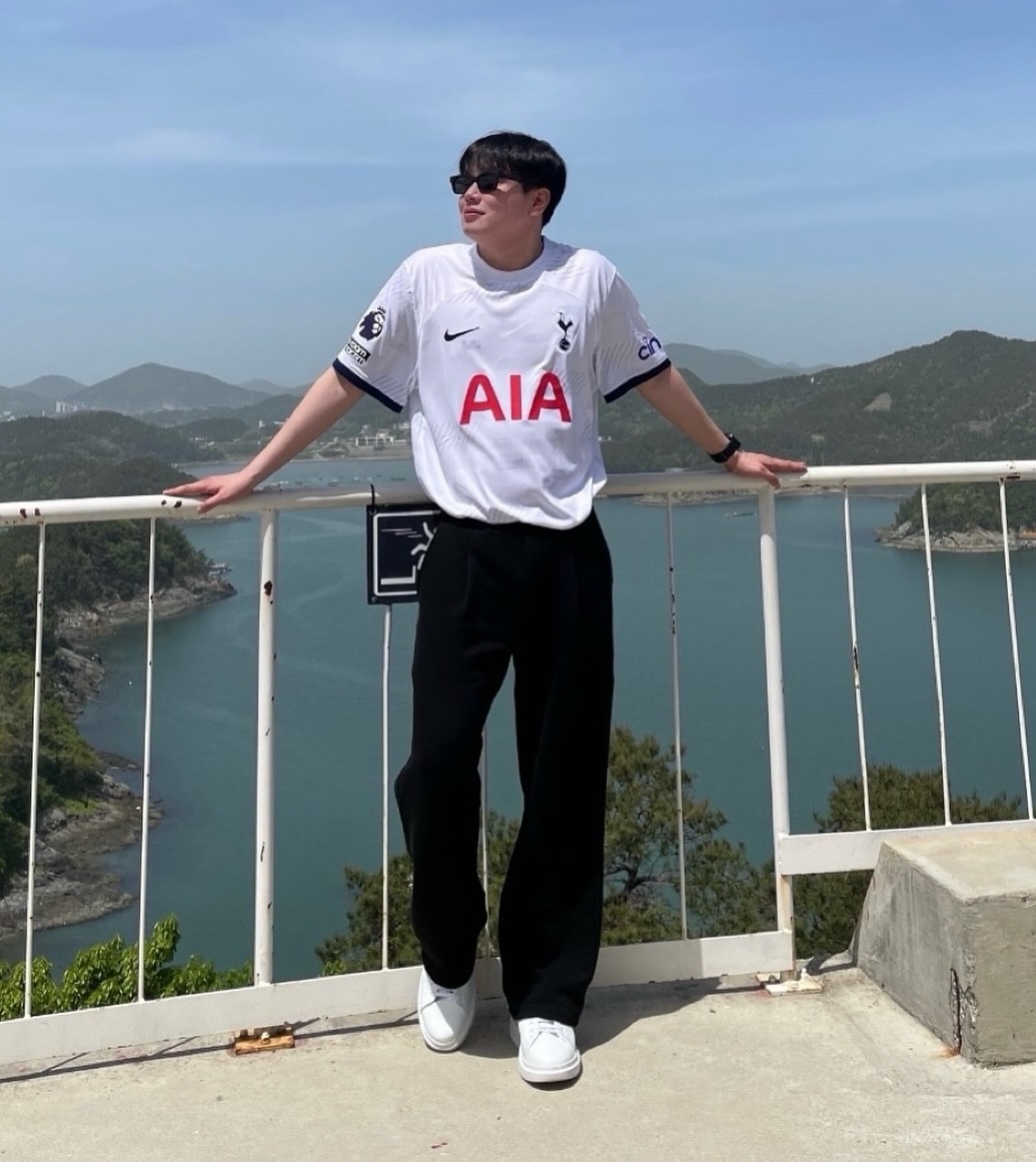 토트넘 팬이신분 🥹✨👍🏻 토트넘팬의 데일리룩이에용🥹❤️