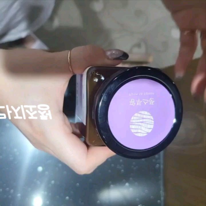 #광고 지만 달달하게!

무농약 백미와 국산 엿기름이 만난 한국 전통의 달달한 감미료 조청!

설탕을 사용하지 않더라도 깊-은 단 맛을 내는 조청과 함께 요리하세요!

💡면역력 짱짱 사포닌이 듬뿍 #도라지조청
💡부드럽고 달큰한 #고구마조청
💡야무진 감칠 맛 #매운조청

용인시 건강브랜드 팜투스푼의 3가지 조청들은
설탕과 꿀보다 낮은 칼로리로 식이조절에도 좋으며 설탕끊기, 다이어트에도 좋아서 설탕을 대체할 감미료로 요것만한에 없더라구용!

조청의 깊은 단 맛, 팜투스푼 도라지조청으로
경험해보세요!

스토어 링크 👉
https://naver.me/Fu6VQ405

#조청 #조청만들기 #설탕끊기 #설탕무첨가 #다이어트음식
