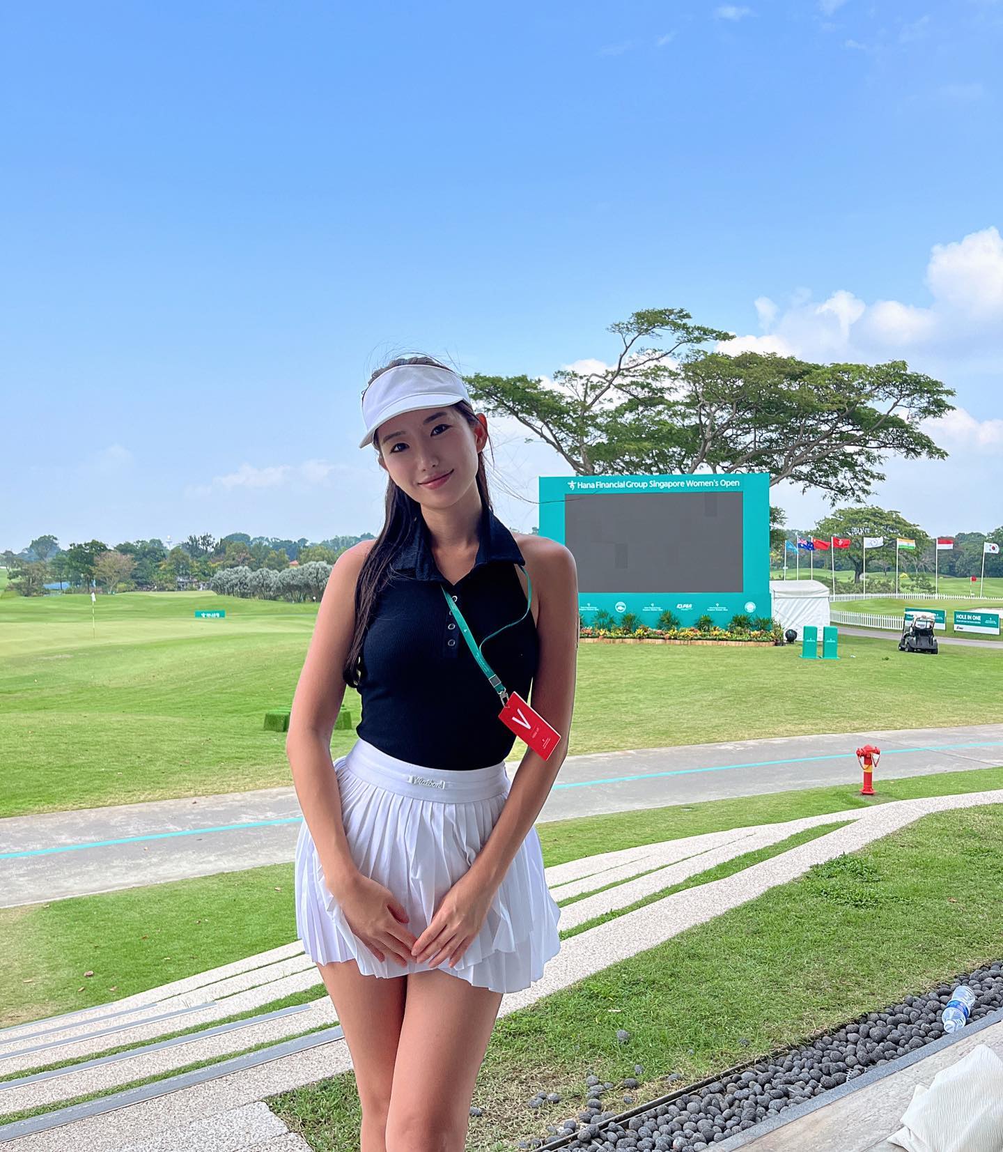 Thank you for having us at the Hana woman golf tournament hfgswo 💚🤍💚
What a fabulous swing! Took a photo with the winner!
Congratulations 😍

#golf #tournament