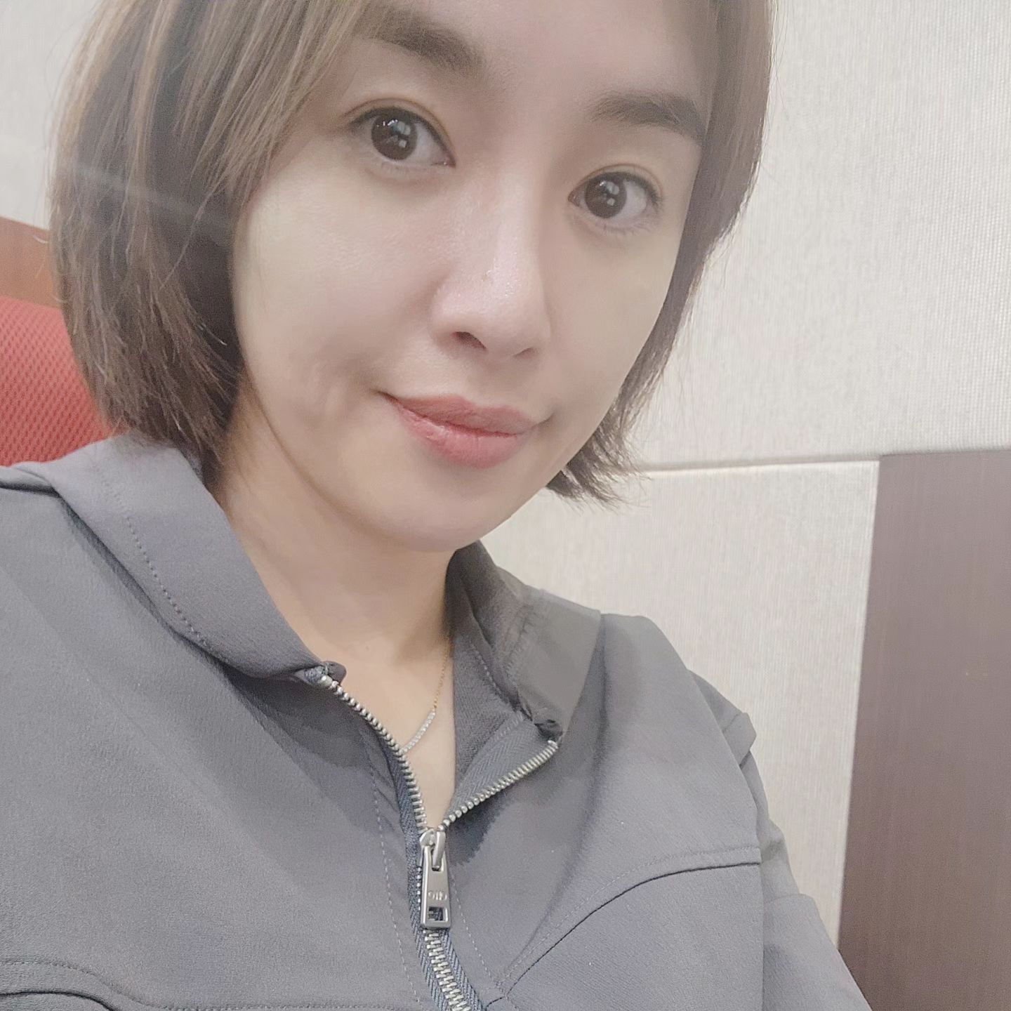 아들맘 이라면 한번쯤은 들어본 강의ㅋㅋ
어쩜 그리 귀에 쏙쏙인지
아들아~~~엄마가 사랑해~~ㅋㅋ

#생존신고
#아들맘
#육아
#외출
#사랑해
#김로하
#육아스타그램