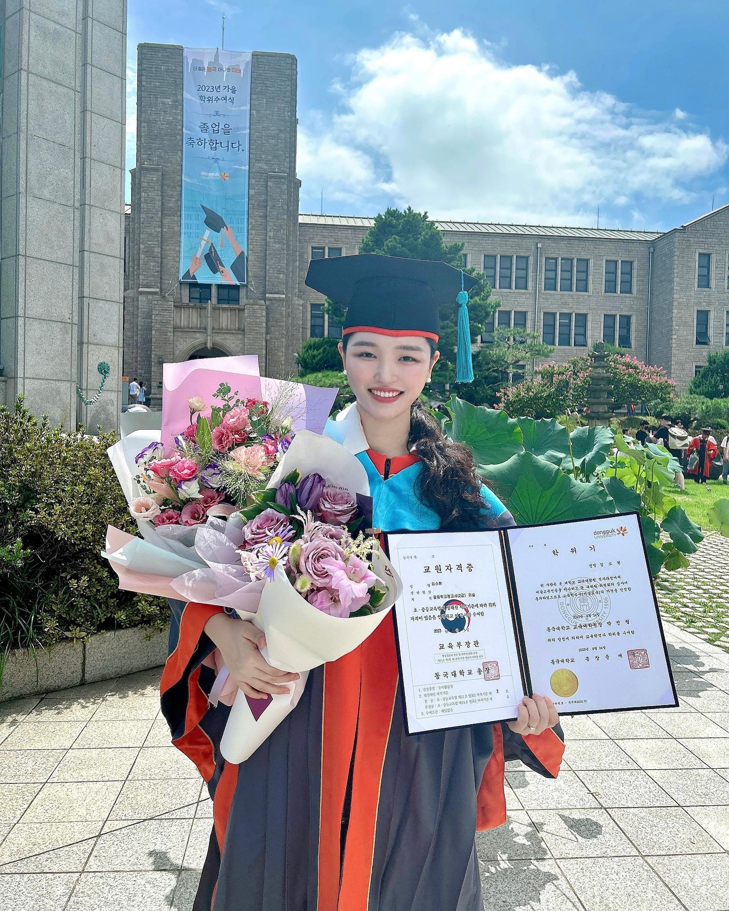 내게 다양한 경험을 선물해준 2023✨
그 자체로 빛나는 한 해를 마무리하며🥰

배운 것도 가르친 것도 다 가치있었던🤍
감사한 모든 것을 추억하며 새해를 맞이할 준비 완료!!🫶

새해 복 많이 받으세요💕

#goodbye2023 
#hello2024